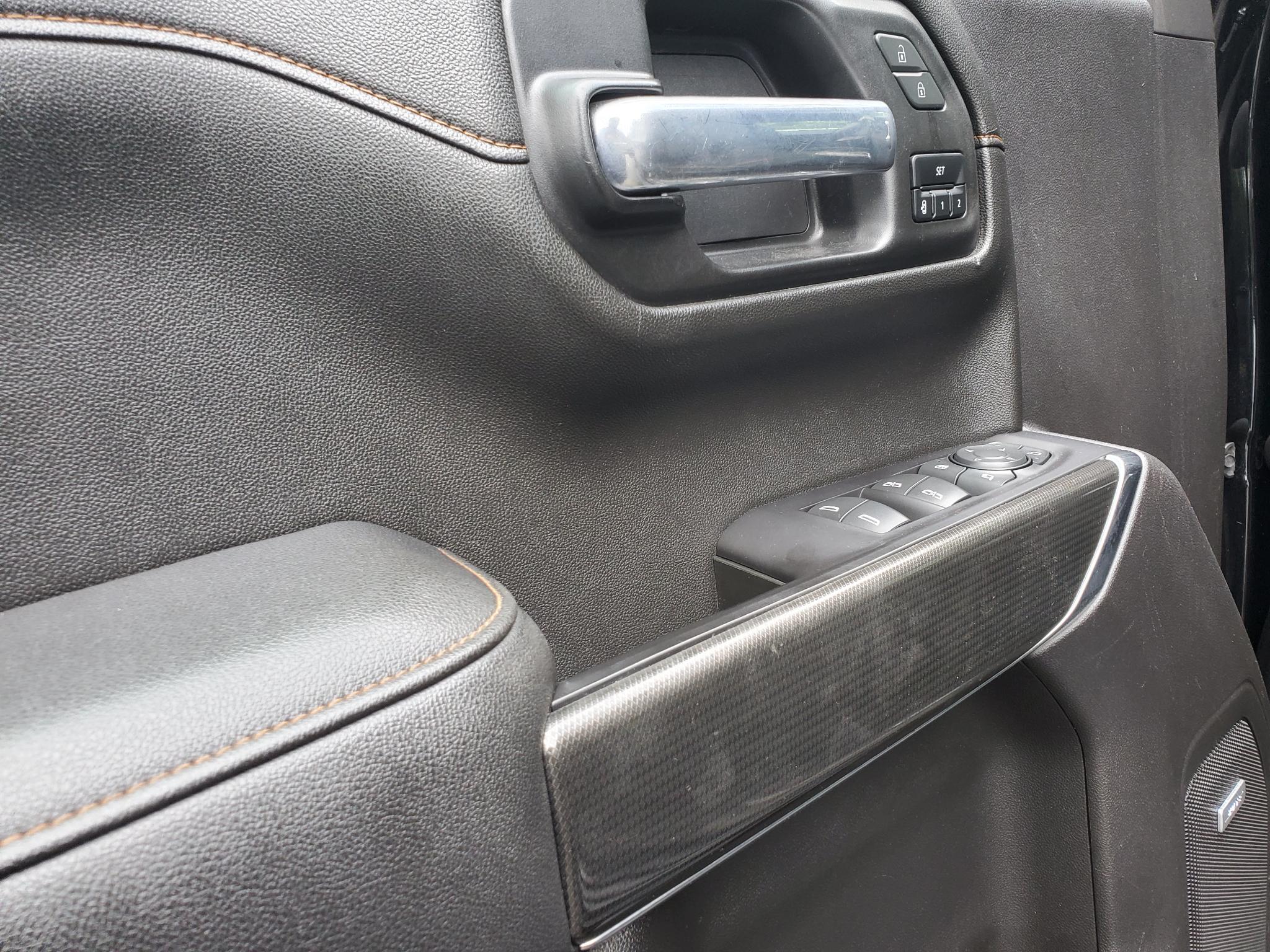 GMC Sierra 1500 4WD Crew Cab 147" AT4 2021