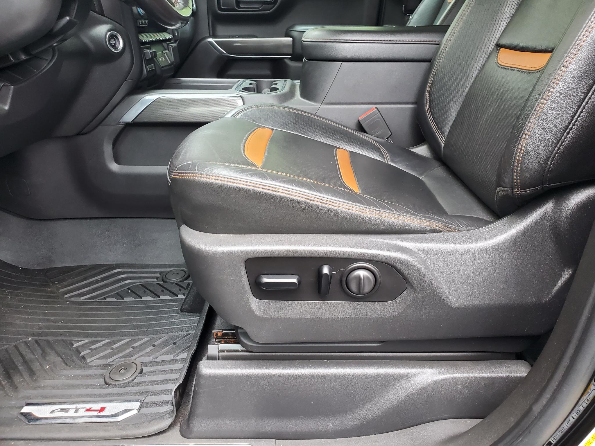 GMC Sierra 1500 4WD Crew Cab 147" AT4 2021