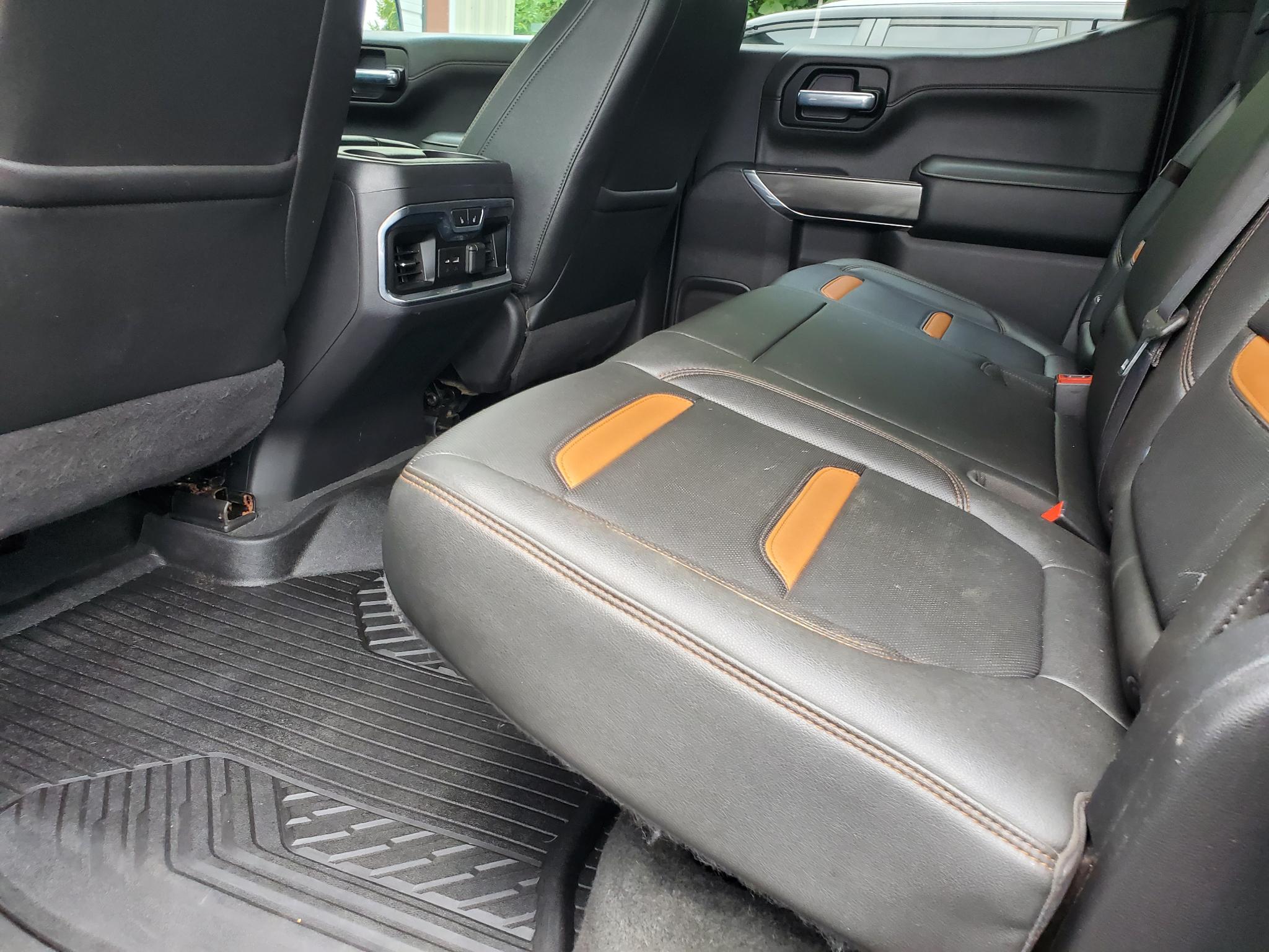 GMC Sierra 1500 4WD Crew Cab 147" AT4 2021