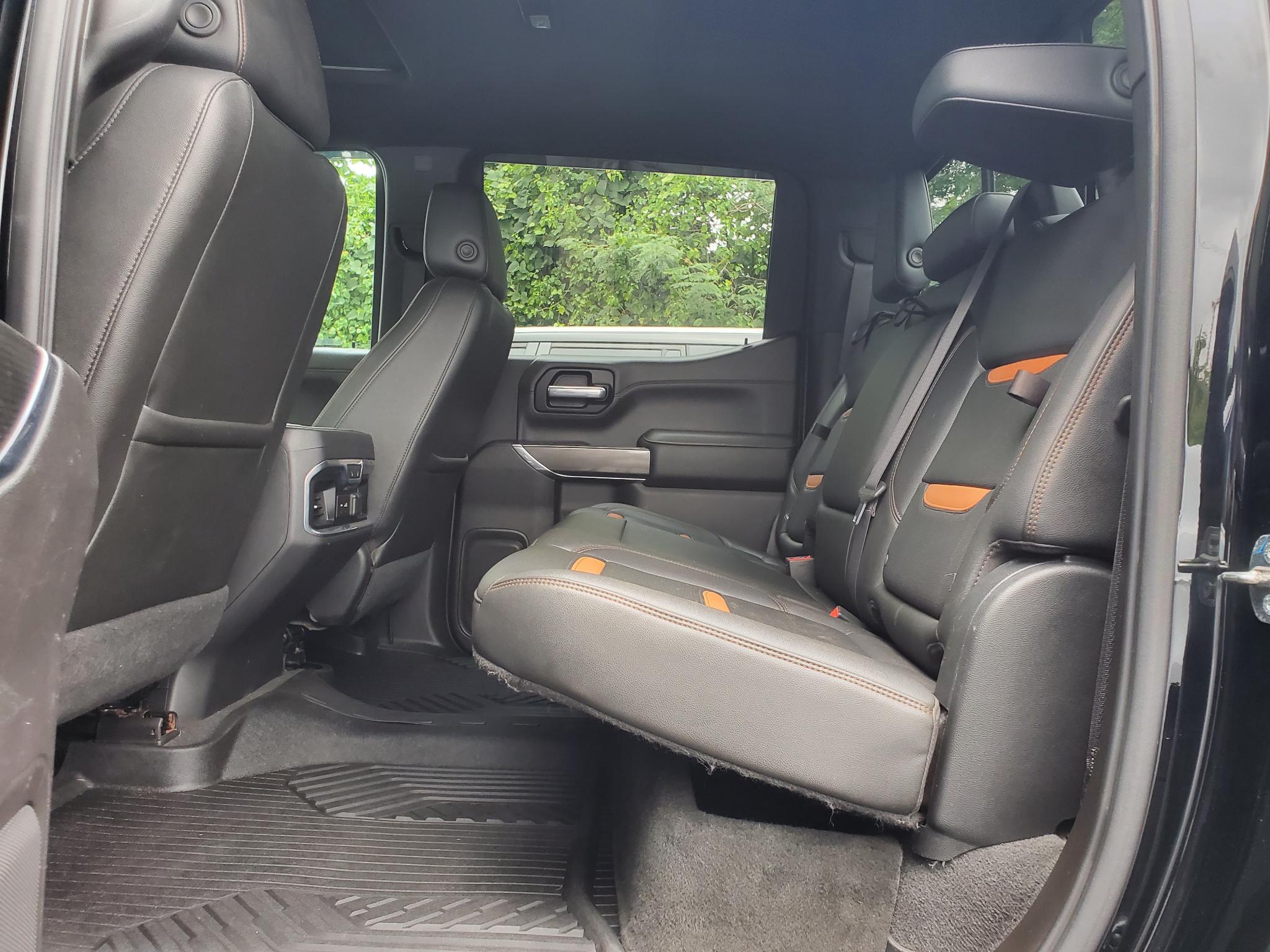 GMC Sierra 1500 4WD Crew Cab 147" AT4 2021