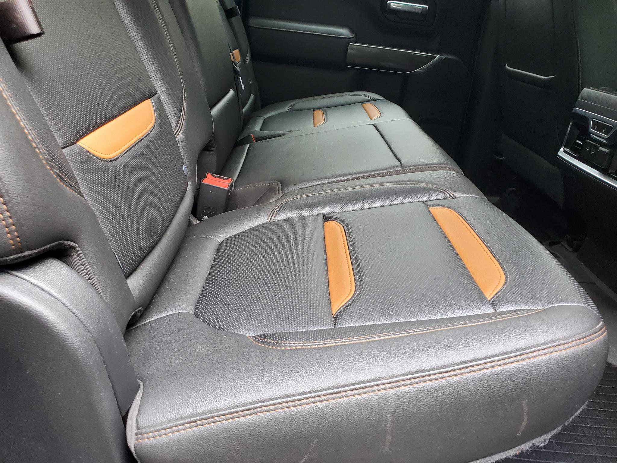 GMC Sierra 1500 4WD Crew Cab 147" AT4 2021