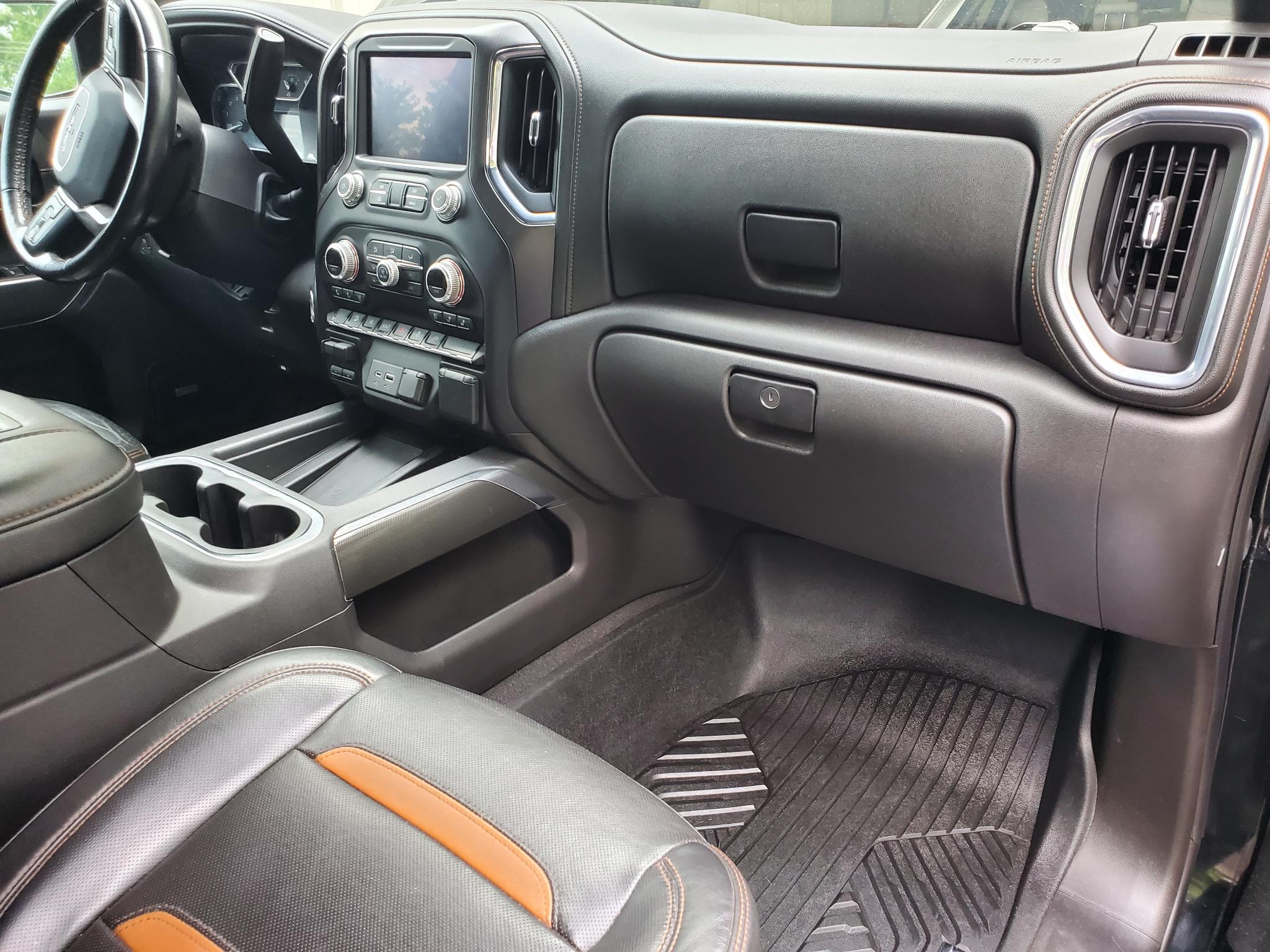 GMC Sierra 1500 4WD Crew Cab 147" AT4 2021