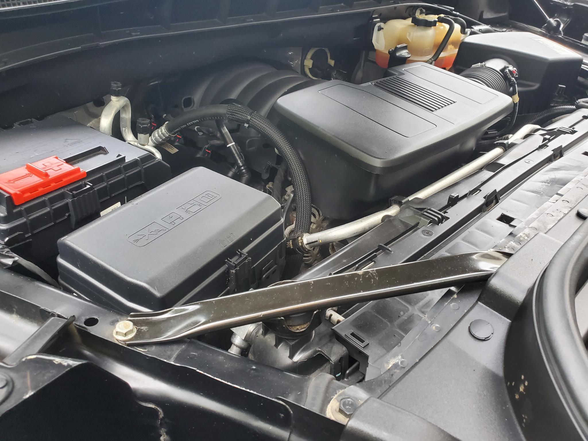 GMC Sierra 1500 4WD Crew Cab 147" AT4 2021