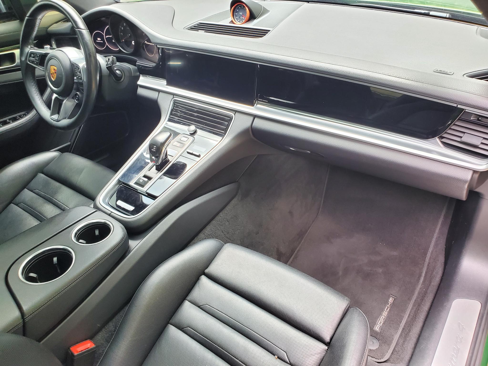 Porsche Panamera 4 2018