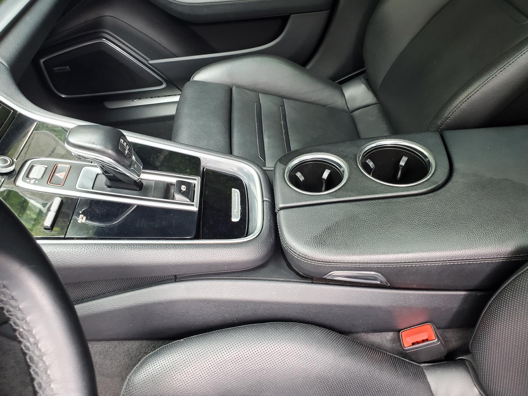 Porsche Panamera 4 2018