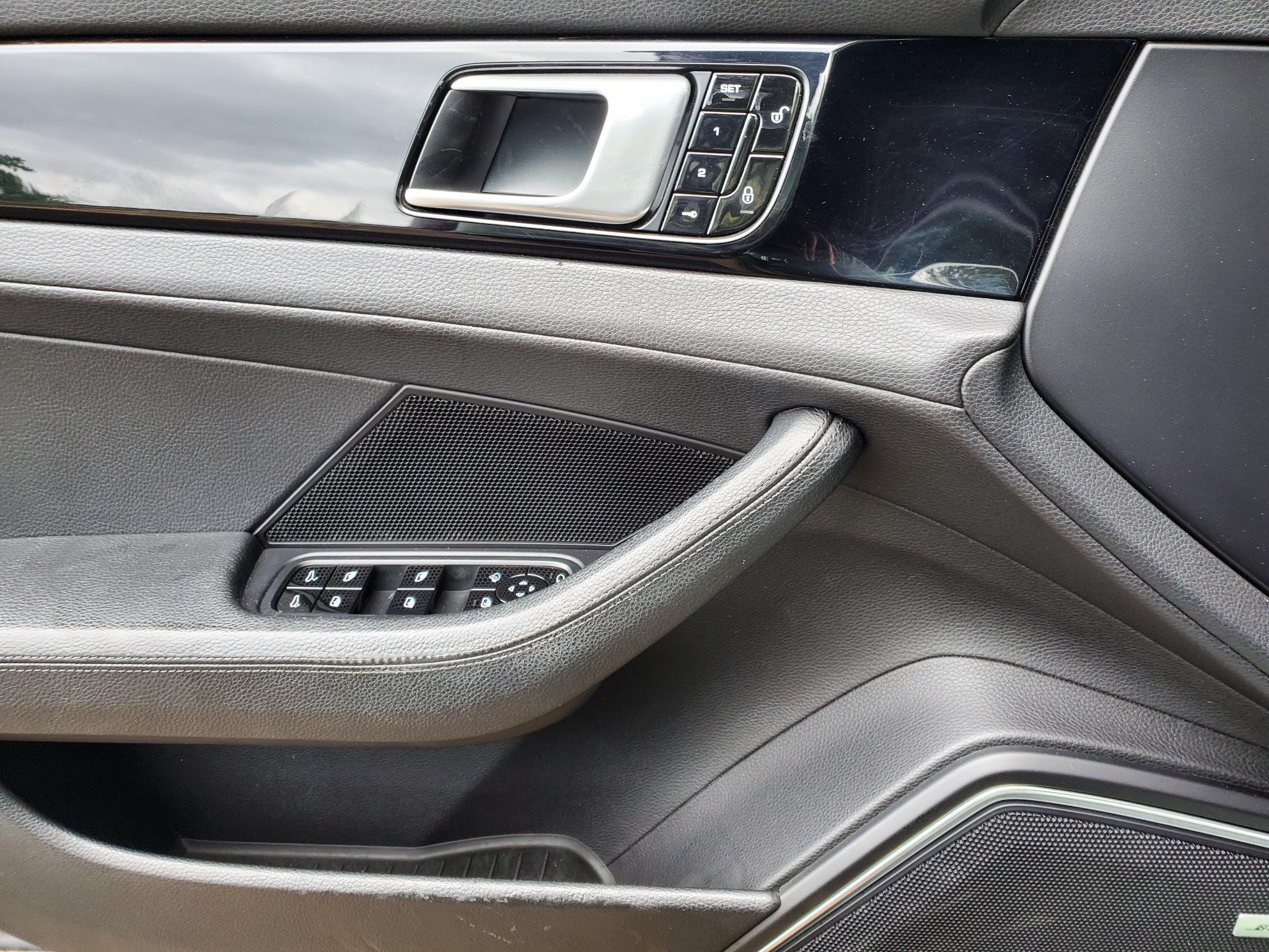 Porsche Panamera 4 2018