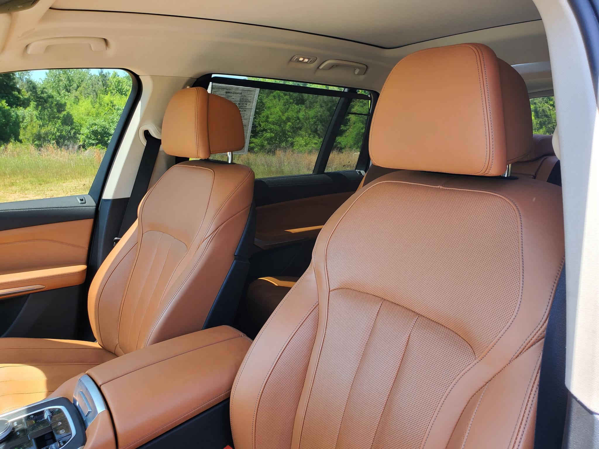BMW X7 xDrive40i Sports Activity Vehicle 2021
