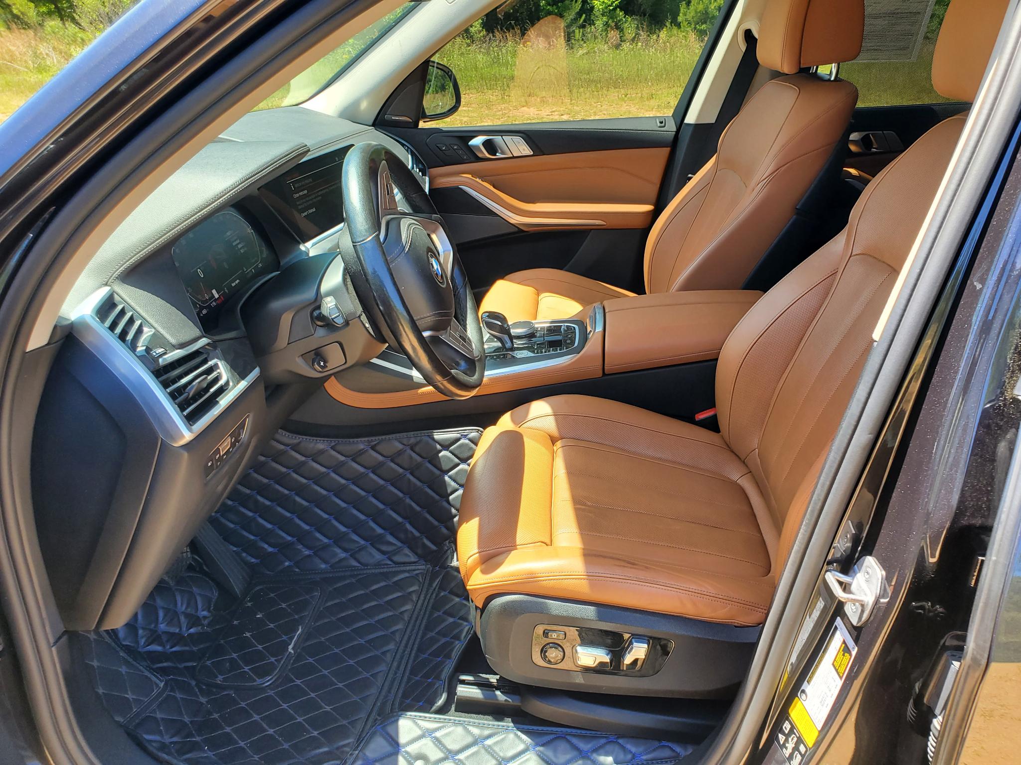 BMW X7 xDrive40i Sports Activity Vehicle 2021