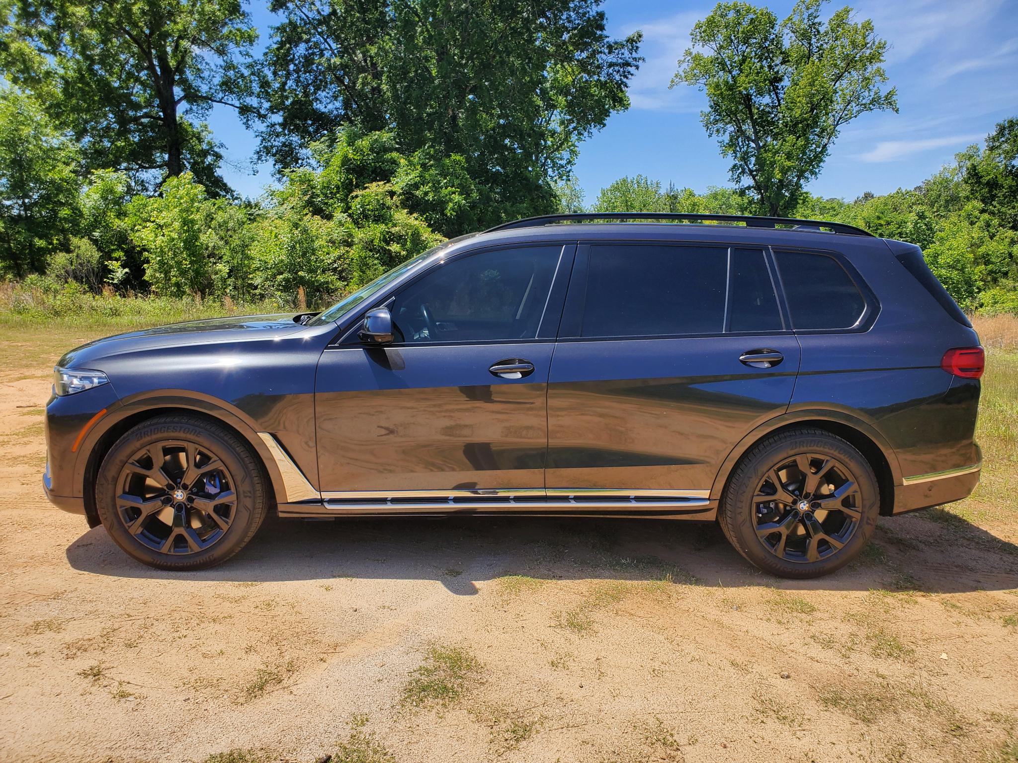 BMW X7 xDrive40i Sports Activity Vehicle 2021