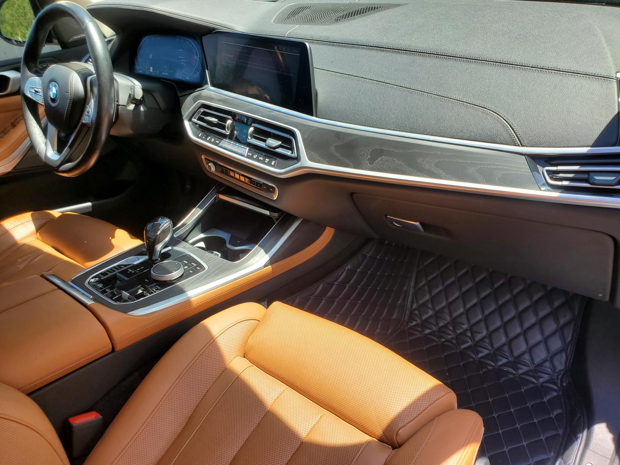 BMW X7 xDrive40i Sports Activity Vehicle 2021