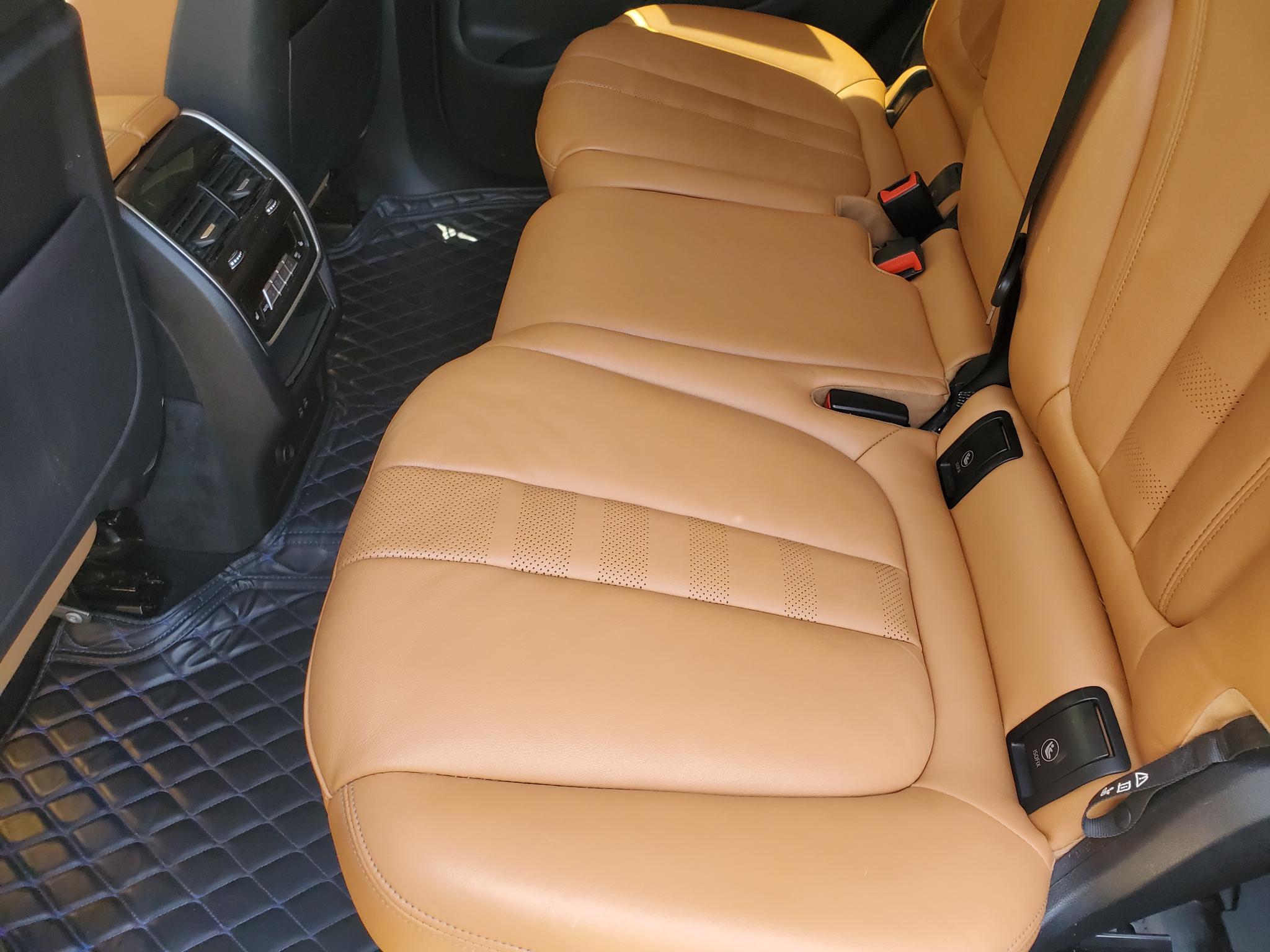 BMW X7 xDrive40i Sports Activity Vehicle 2021