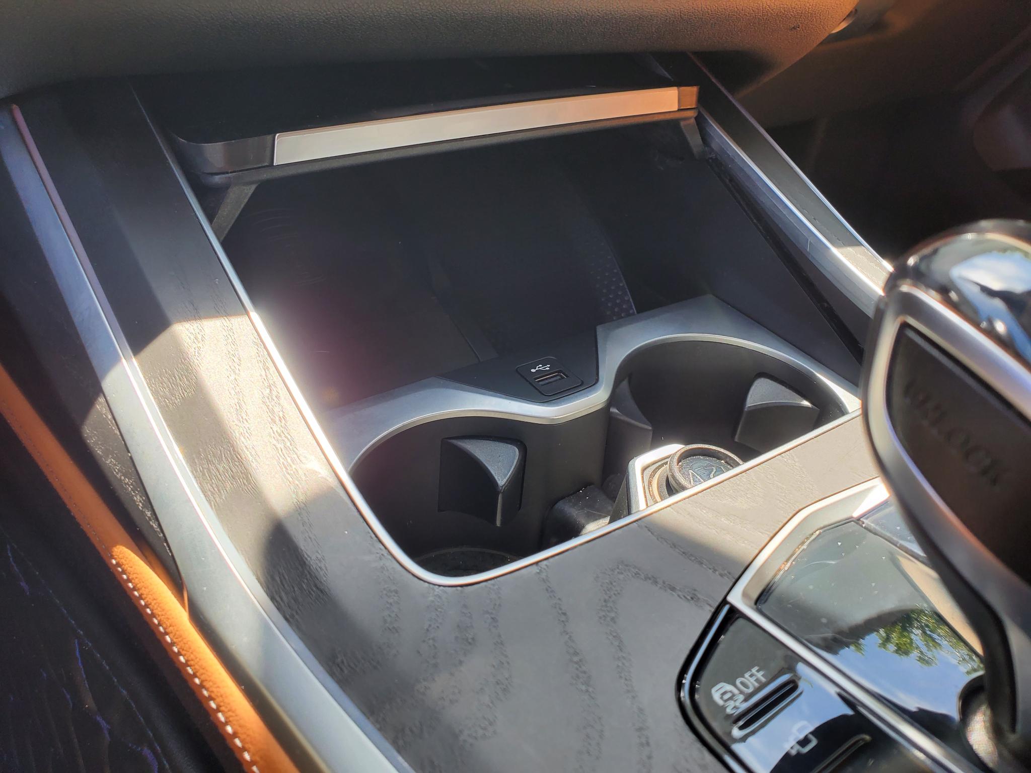 BMW X7 xDrive40i Sports Activity Vehicle 2021