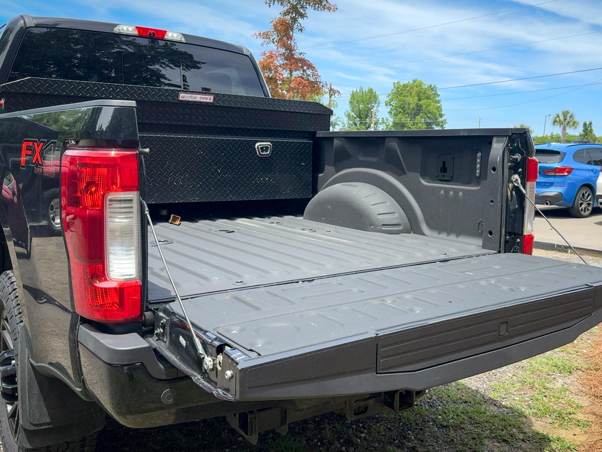 Ford Super Duty F-250 SRW Lariat 4WD Crew Cab 6.75' Box 2019