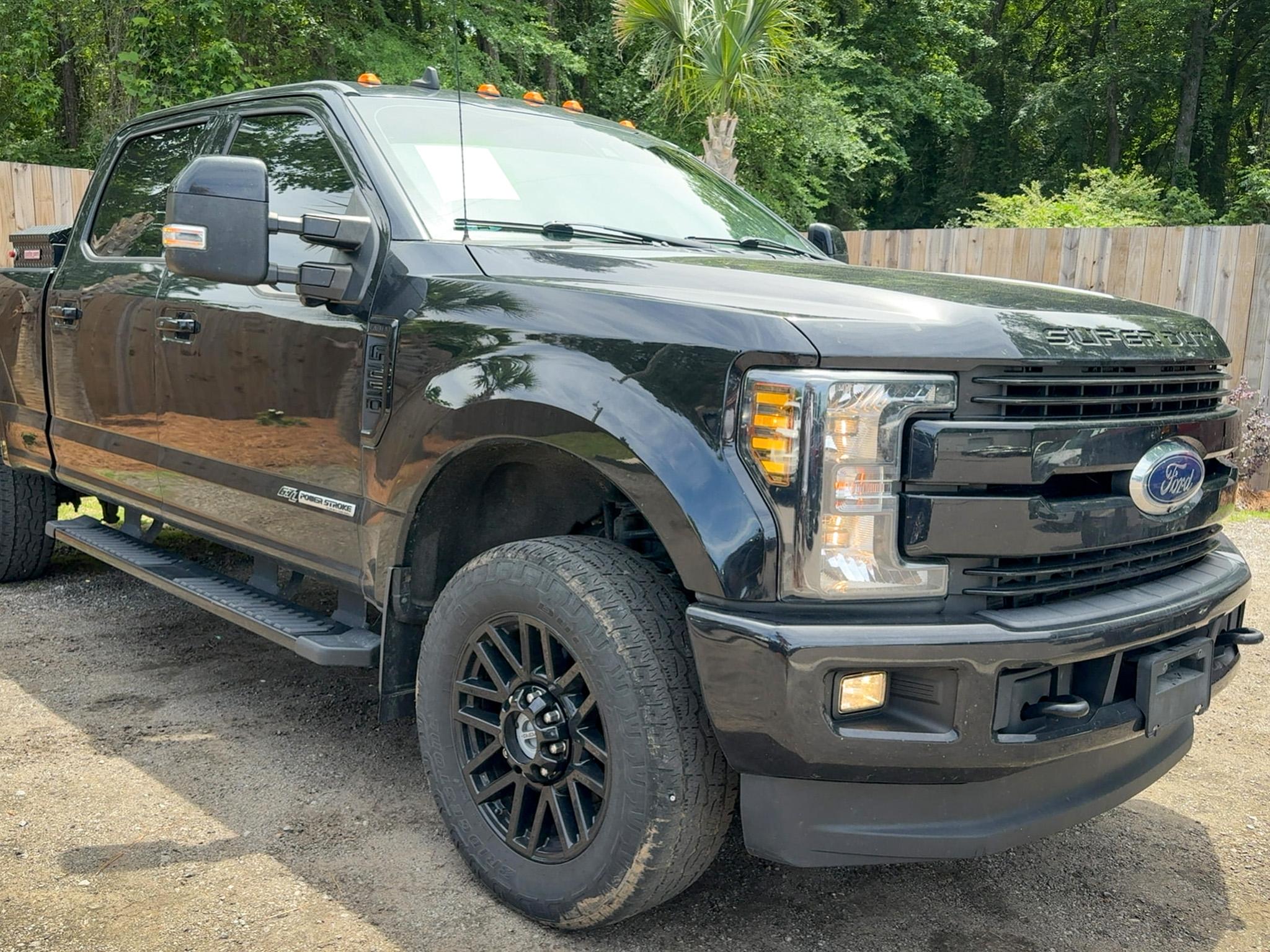 Ford Super Duty F-250 SRW Lariat 4WD Crew Cab 6.75' Box 2019