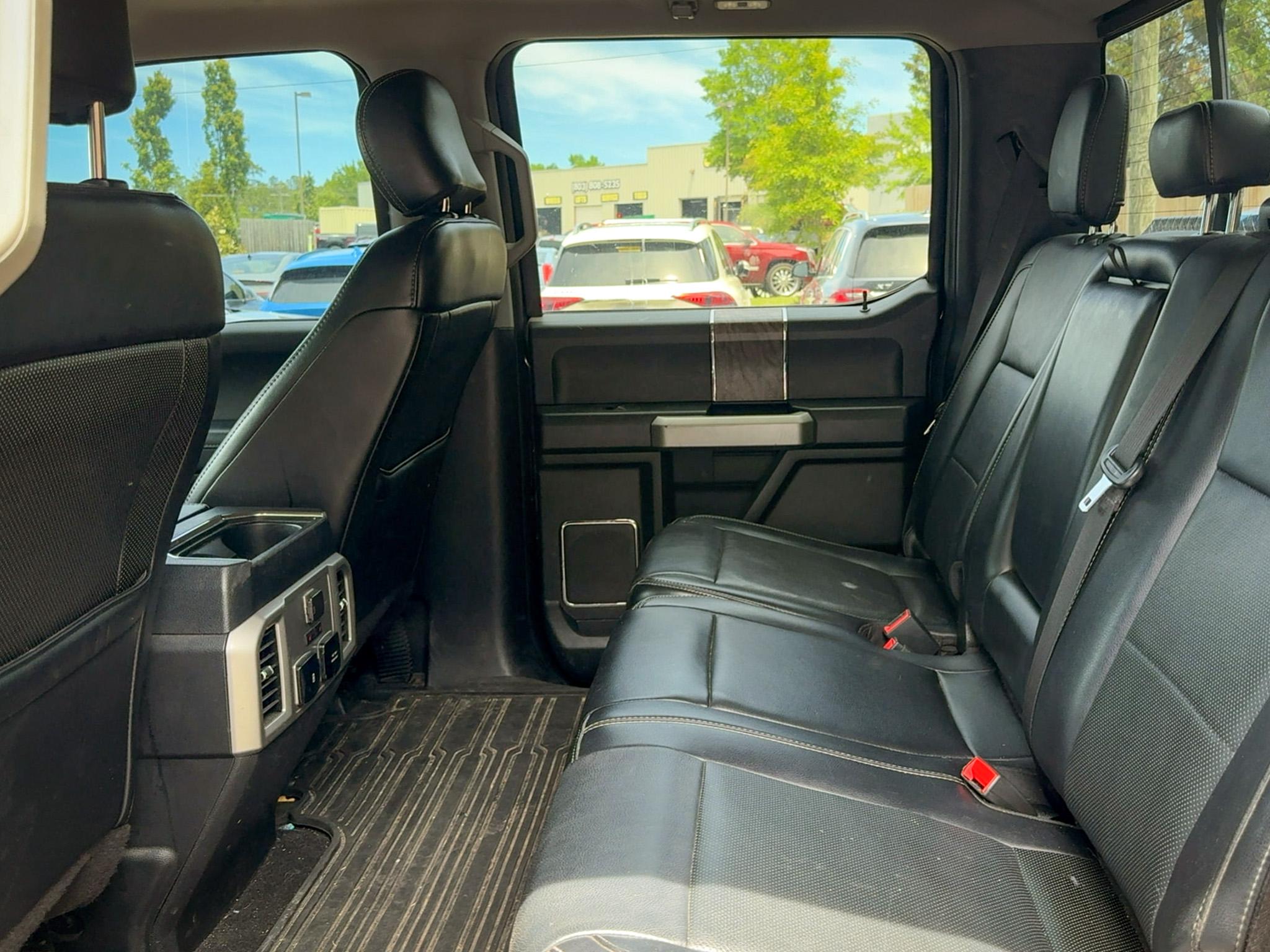 Ford Super Duty F-250 SRW Lariat 4WD Crew Cab 6.75' Box 2019