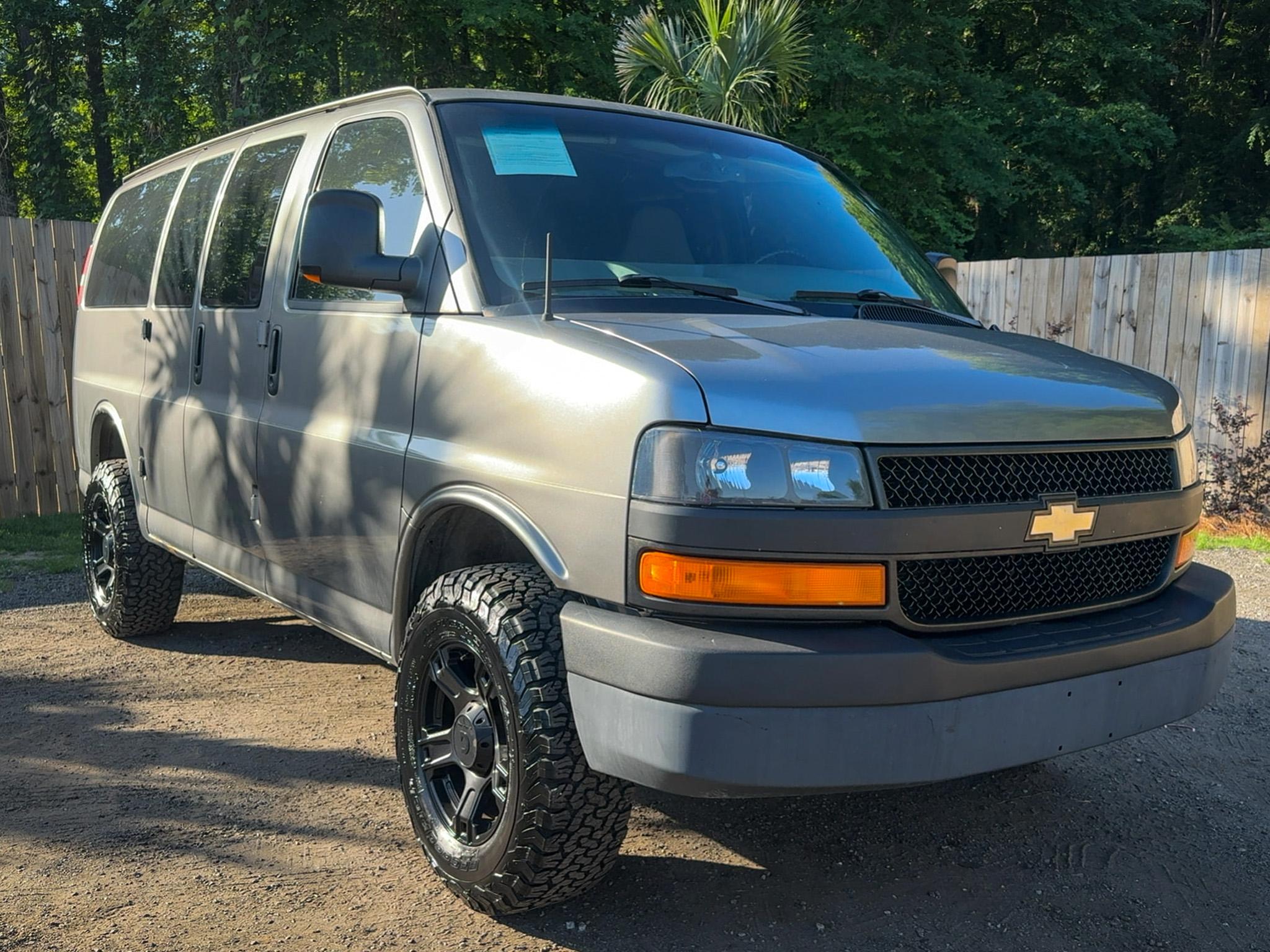 2007 Chevrolet Express 1500 AWD's photo