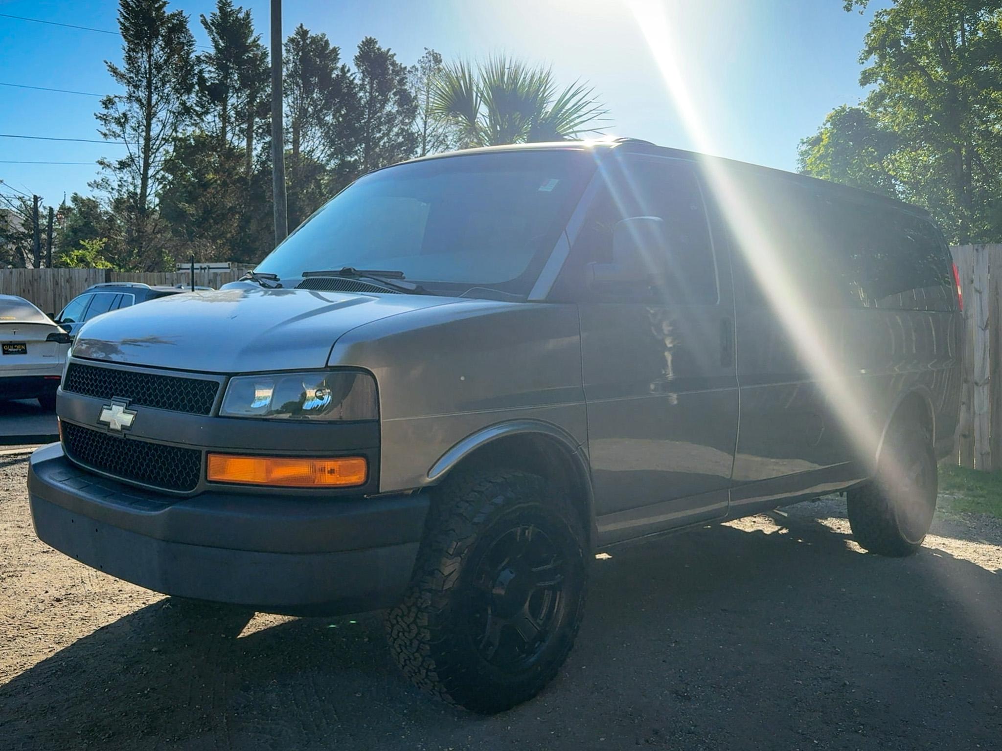 Chevrolet Express Passenger  2007