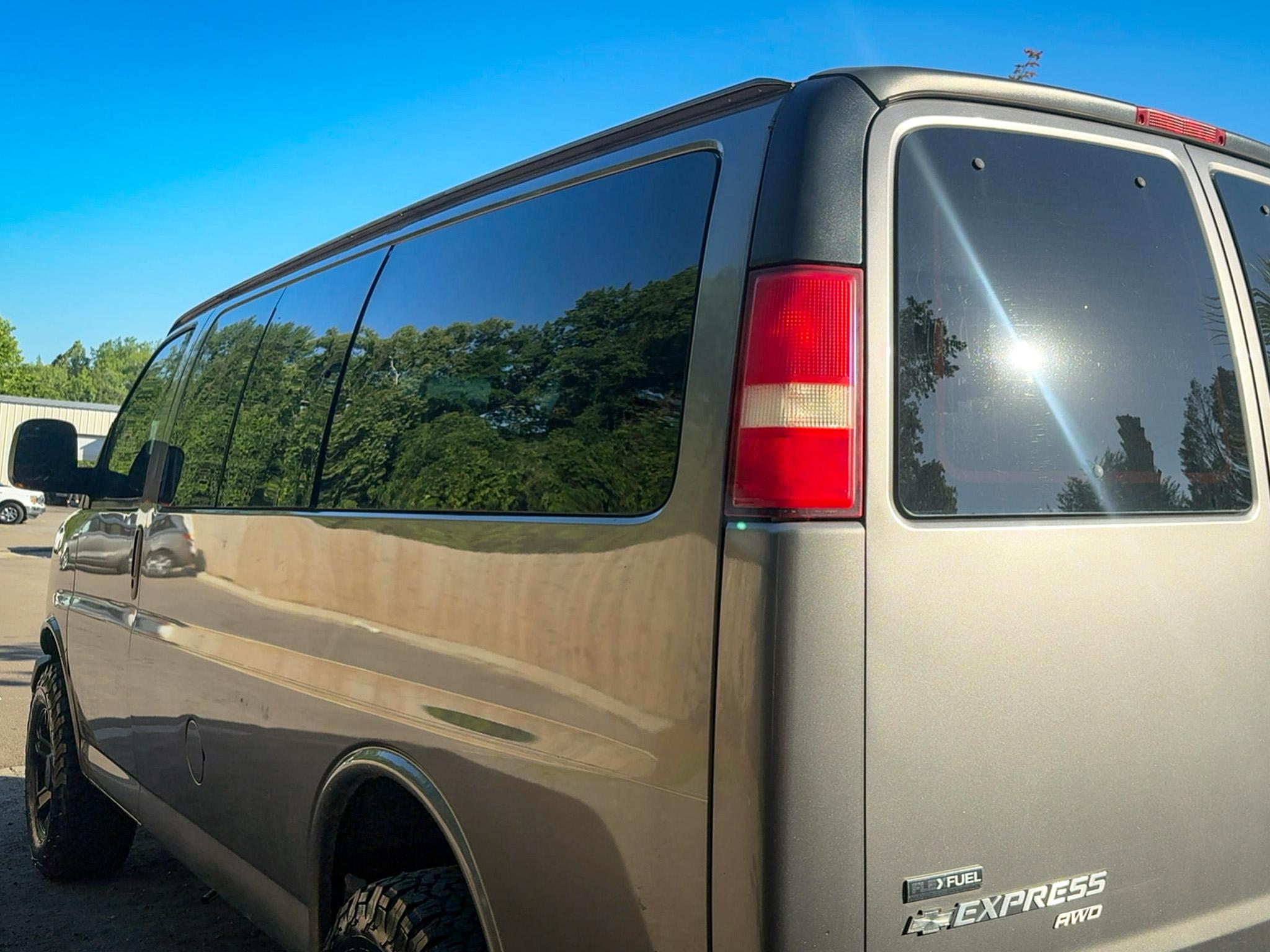 Chevrolet Express Passenger  2007