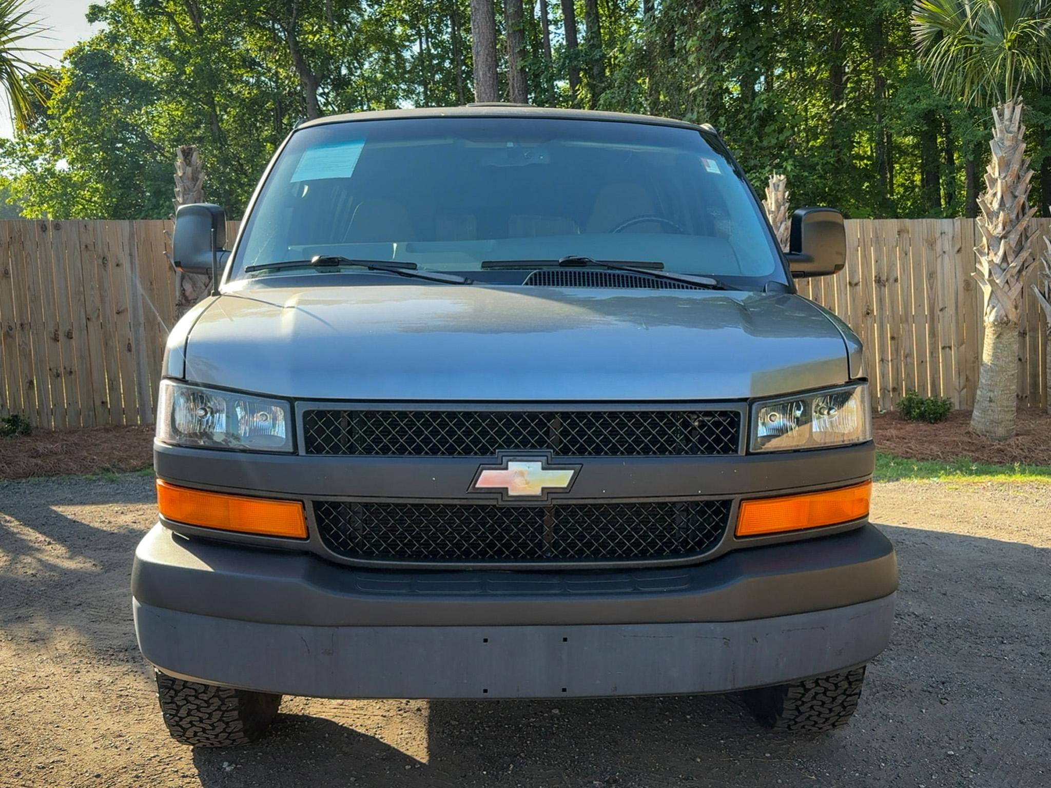 Chevrolet Express Passenger  2007