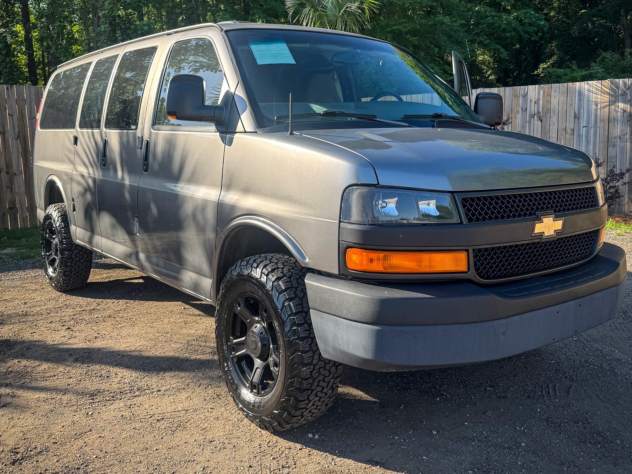 Chevrolet Express Passenger  2007