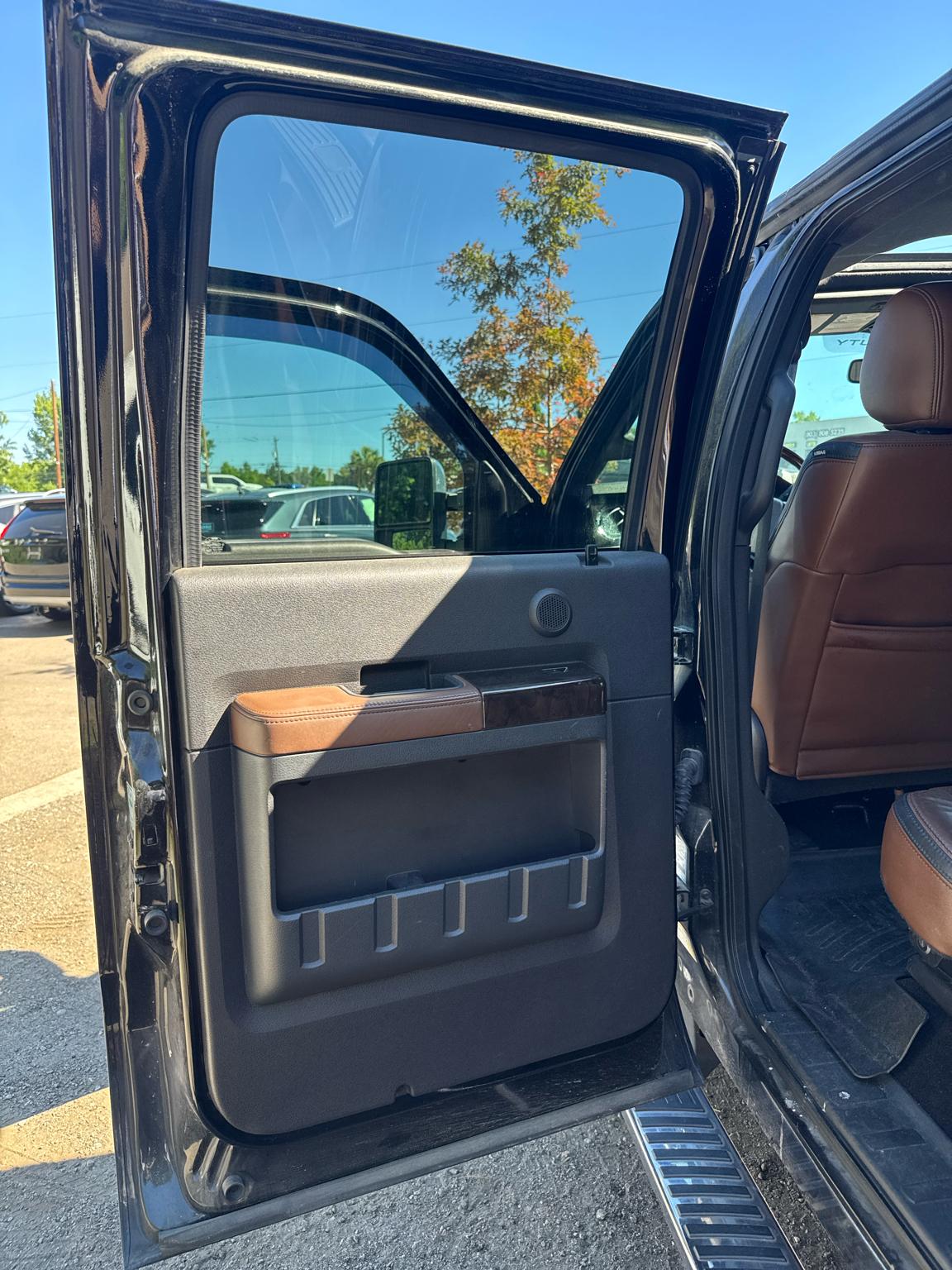 Ford Super Duty F-250 SRW 4WD Crew Cab 172" Platinum 2016