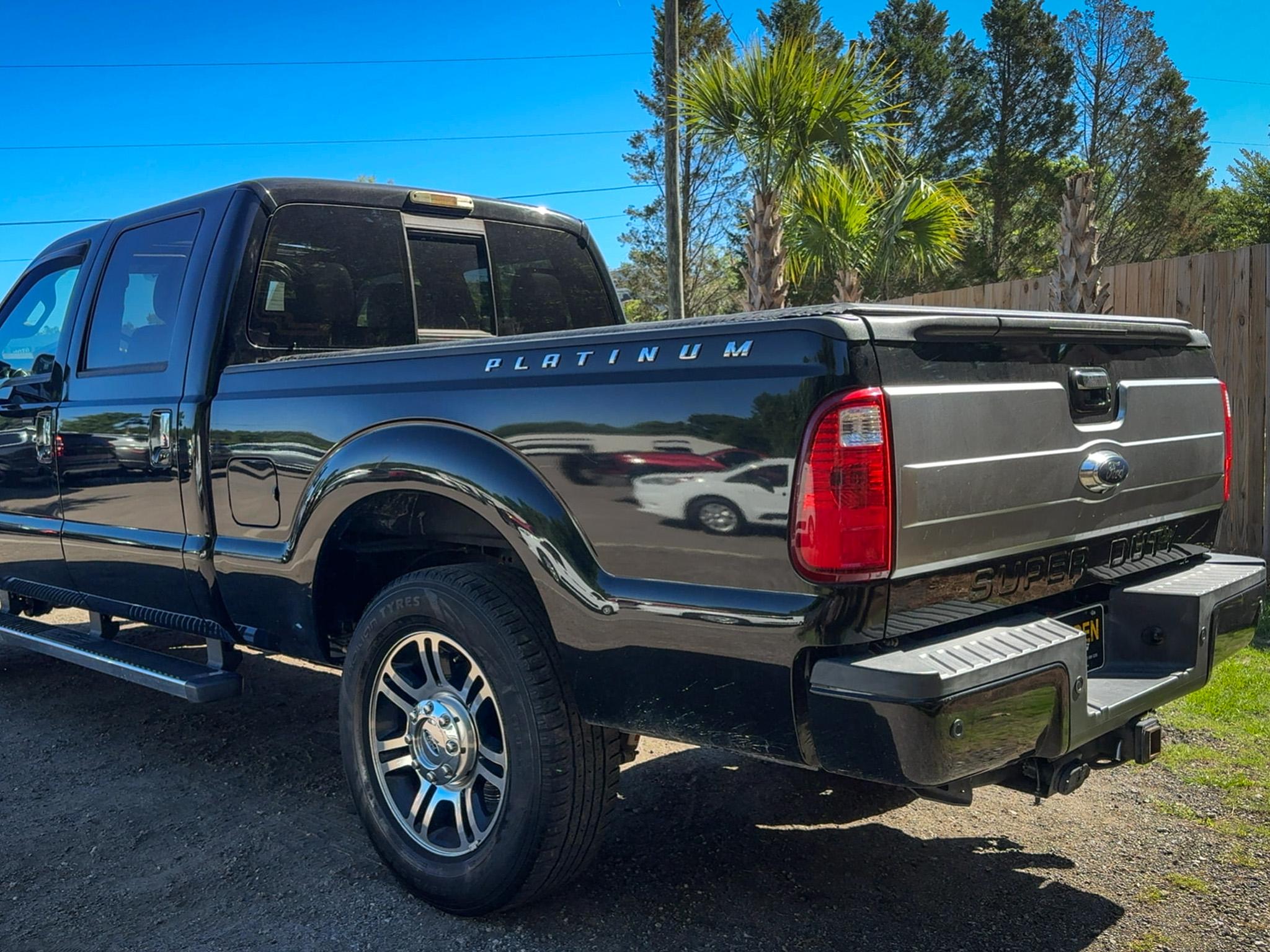 Ford Super Duty F-250 SRW 4WD Crew Cab 172" Platinum 2016