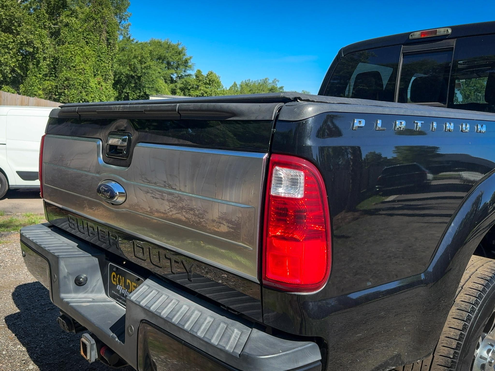 Ford Super Duty F-250 SRW 4WD Crew Cab 172" Platinum 2016