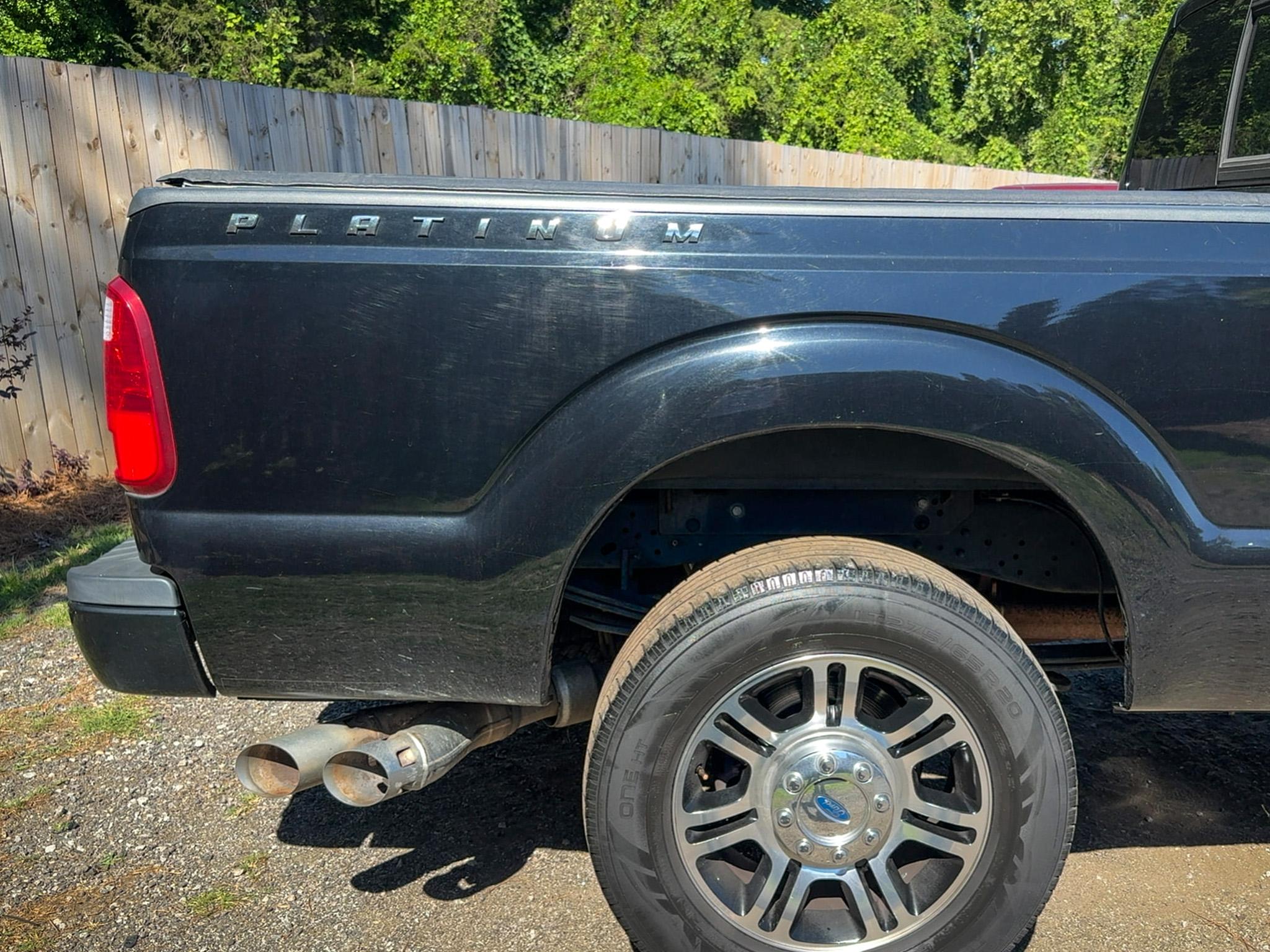 Ford Super Duty F-250 SRW 4WD Crew Cab 172" Platinum 2016