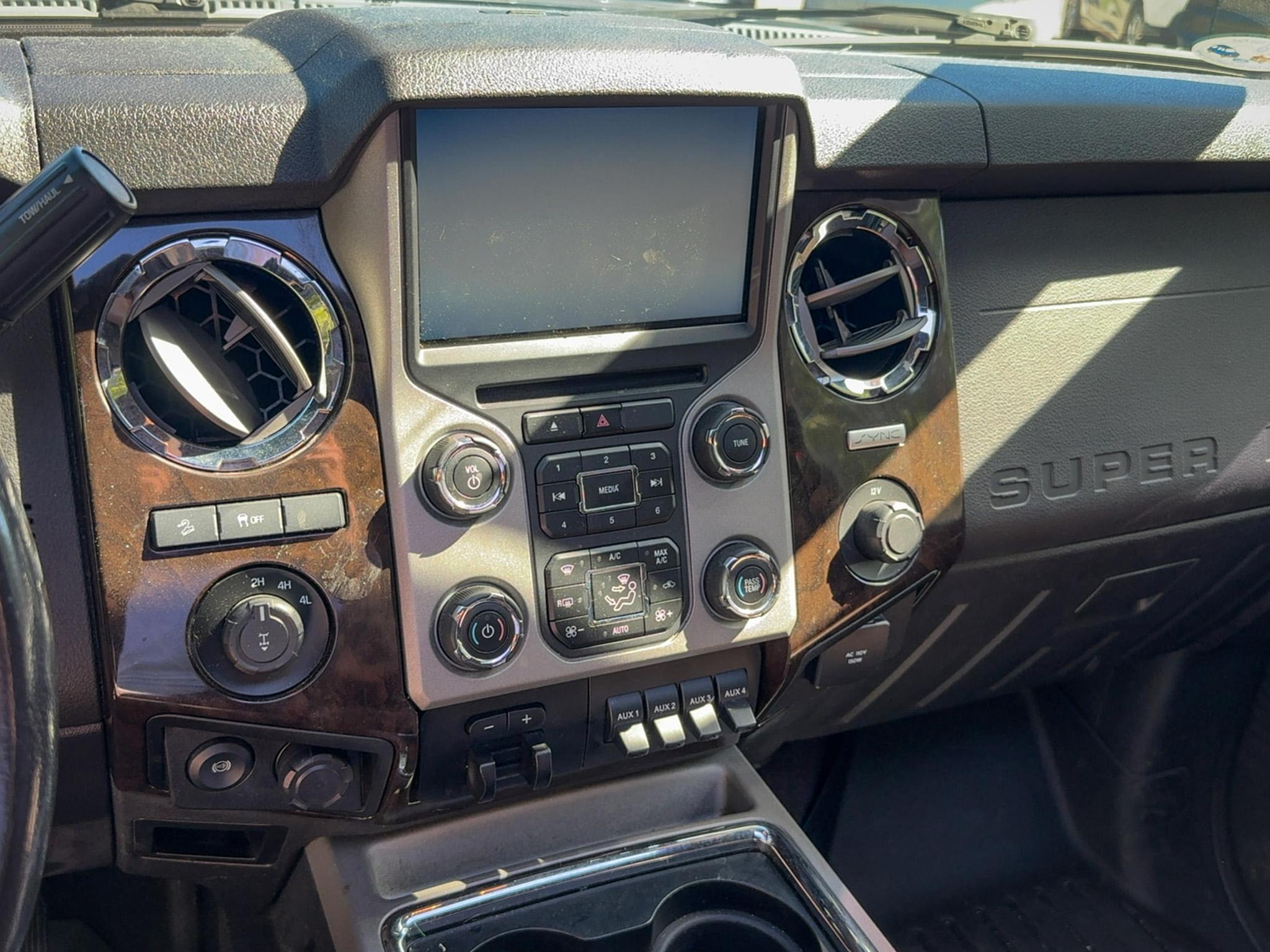 Ford Super Duty F-250 SRW 4WD Crew Cab 172" Platinum 2016