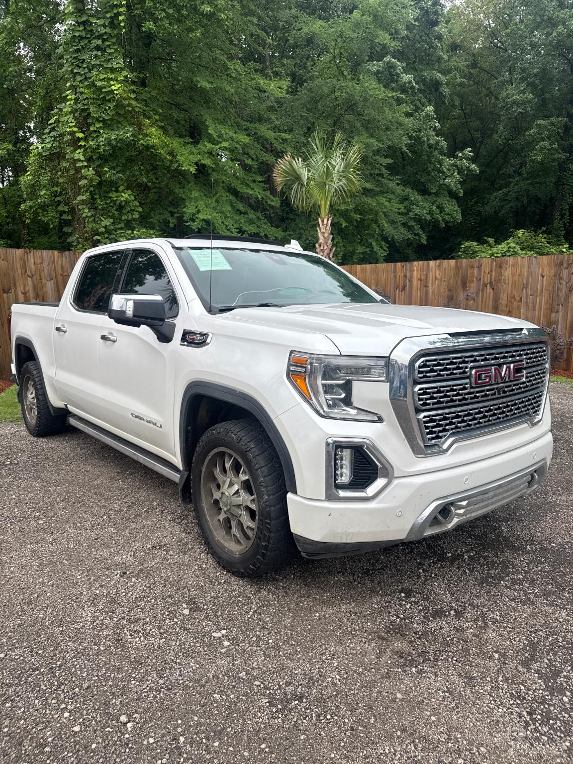 GMC Sierra 1500 4WD Crew Cab 147" Denali 2019