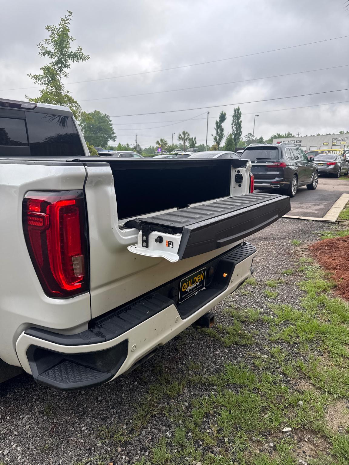 GMC Sierra 1500 4WD Crew Cab 147" Denali 2019