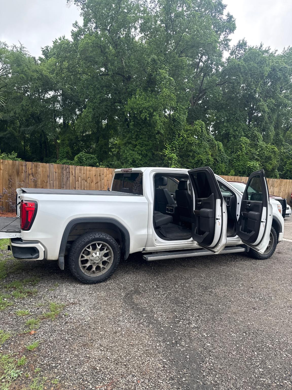 GMC Sierra 1500 4WD Crew Cab 147" Denali 2019