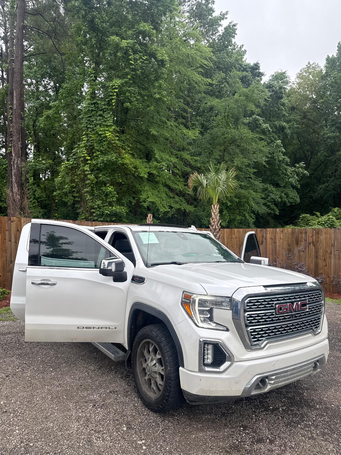 GMC Sierra 1500 4WD Crew Cab 147" Denali 2019