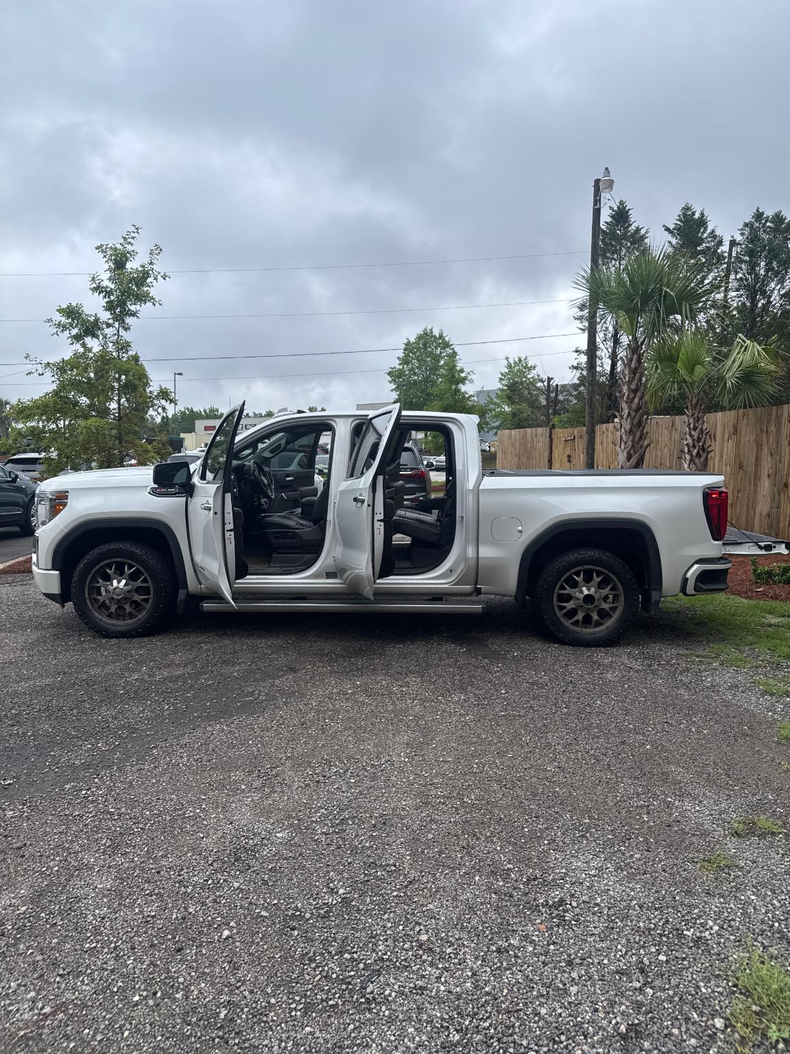 GMC Sierra 1500 4WD Crew Cab 147" Denali 2019