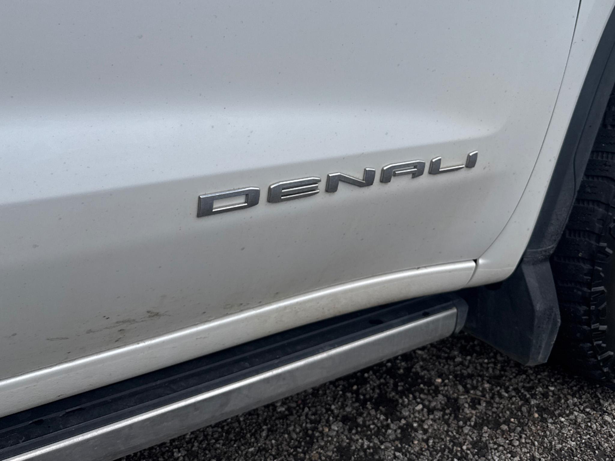 GMC Sierra 1500 4WD Crew Cab 147" Denali 2019