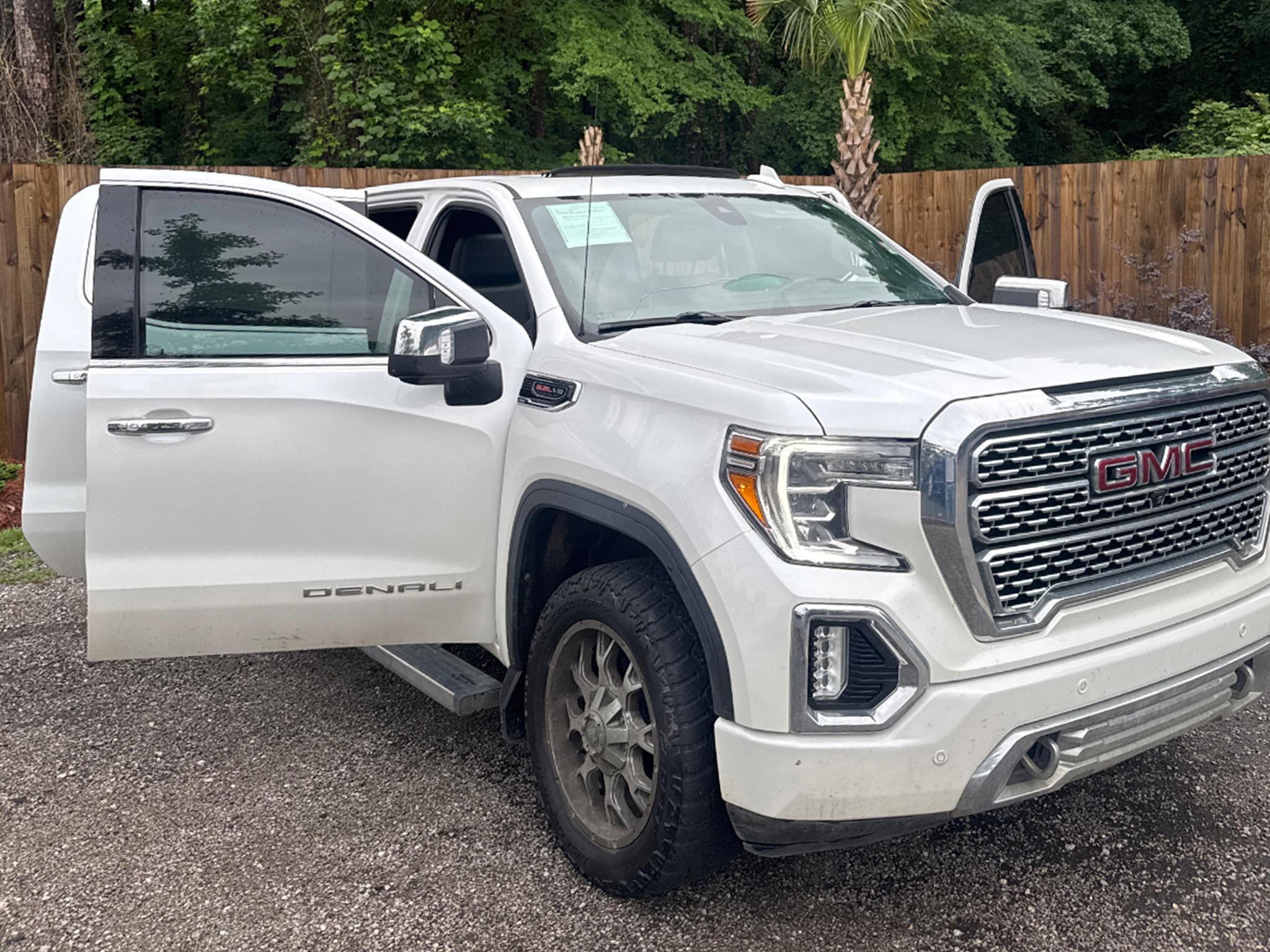 GMC Sierra 1500 4WD Crew Cab 147" Denali 2019
