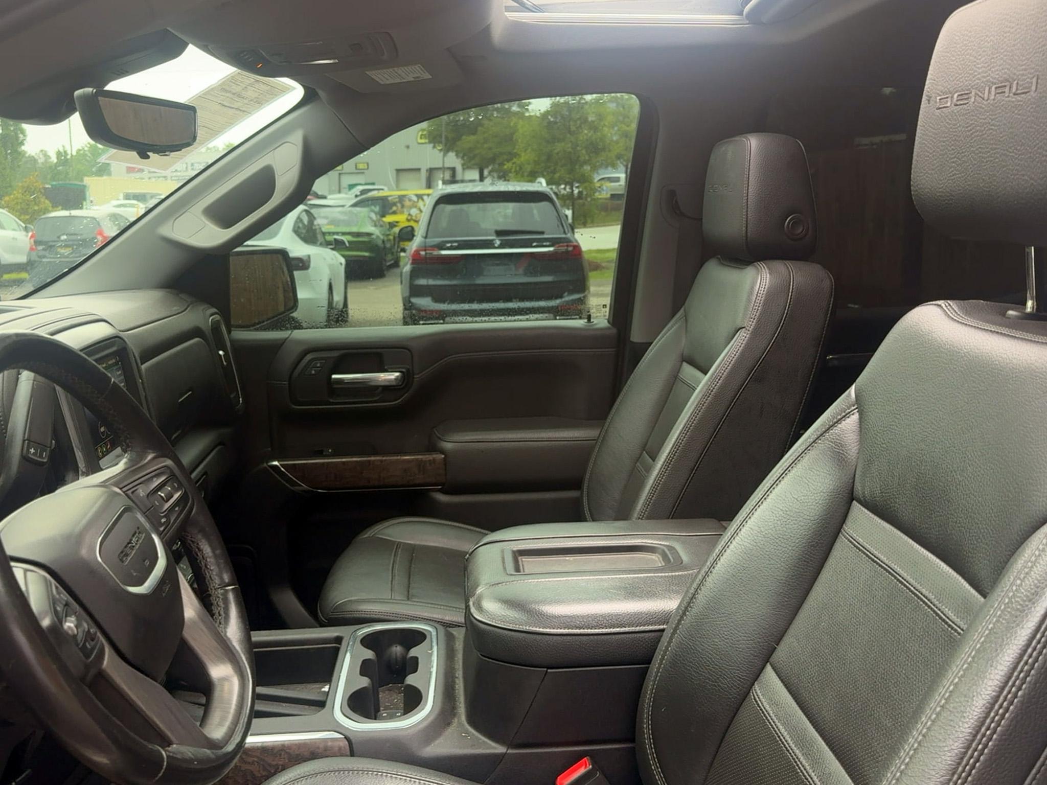 GMC Sierra 1500 4WD Crew Cab 147" Denali 2019