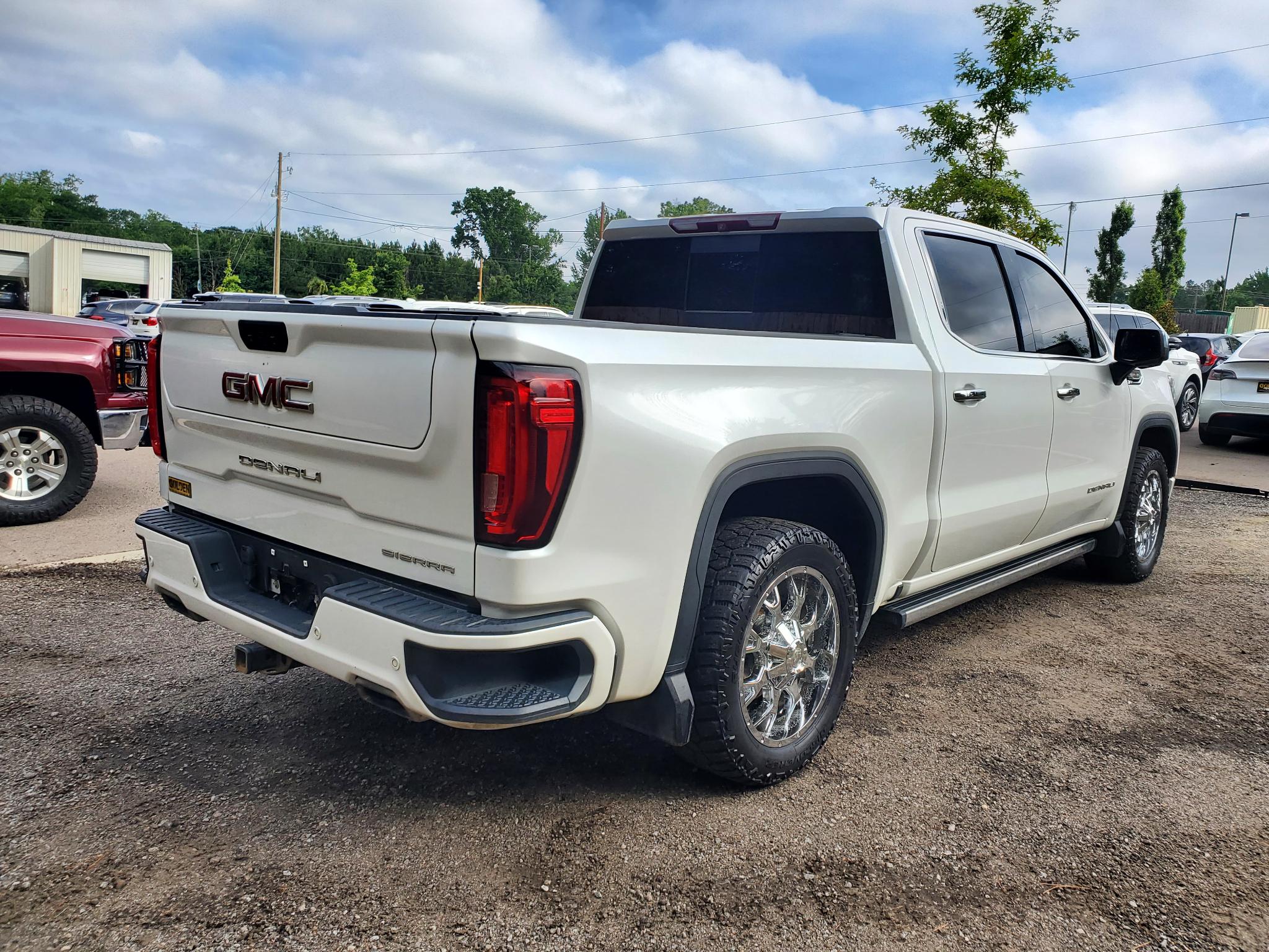 GMC Sierra 1500 4WD Crew Cab 147" Denali 2019