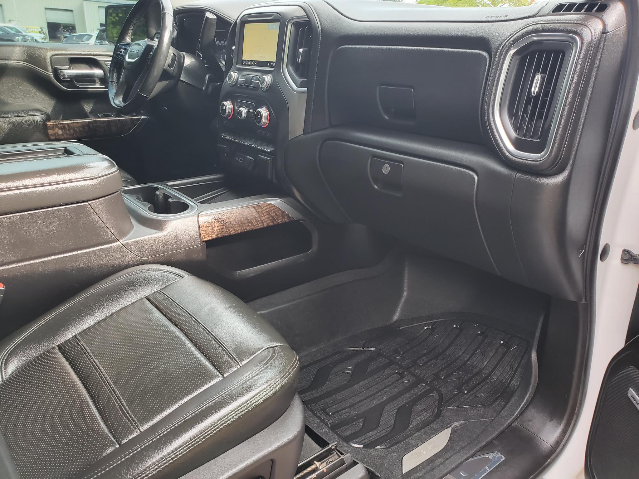 GMC Sierra 1500 4WD Crew Cab 147" Denali 2019