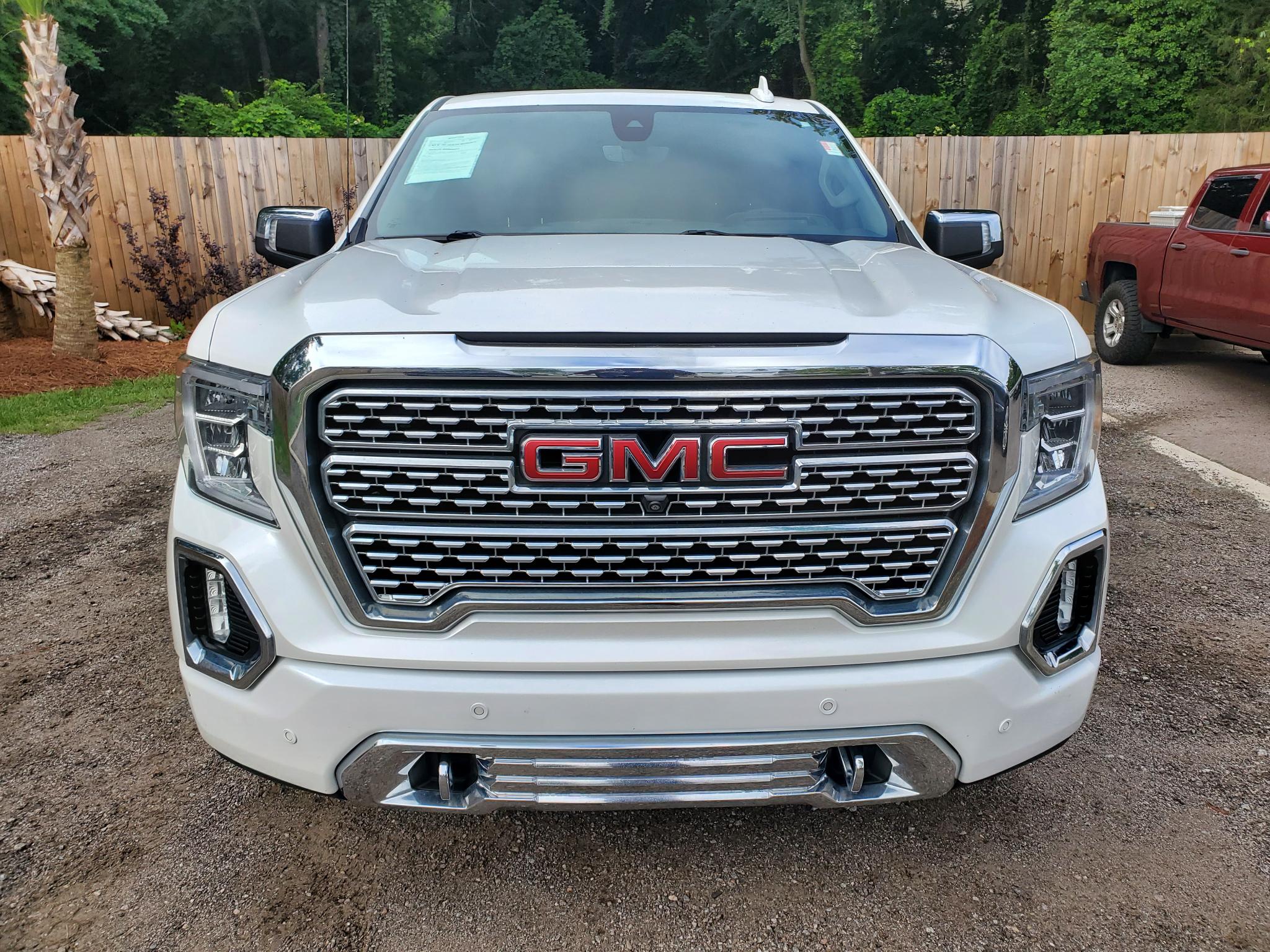 GMC Sierra 1500 4WD Crew Cab 147" Denali 2019
