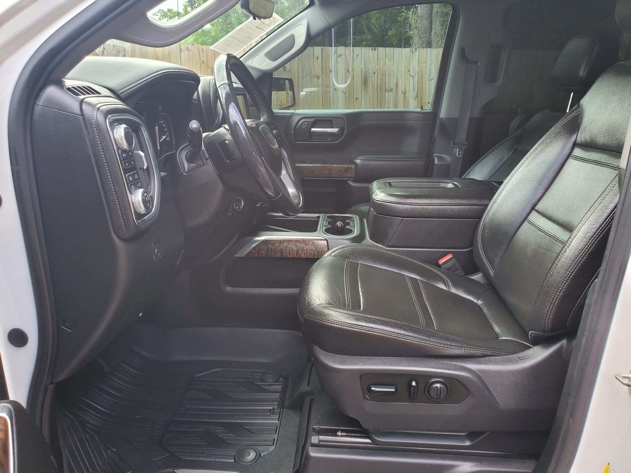 GMC Sierra 1500 4WD Crew Cab 147" Denali 2019