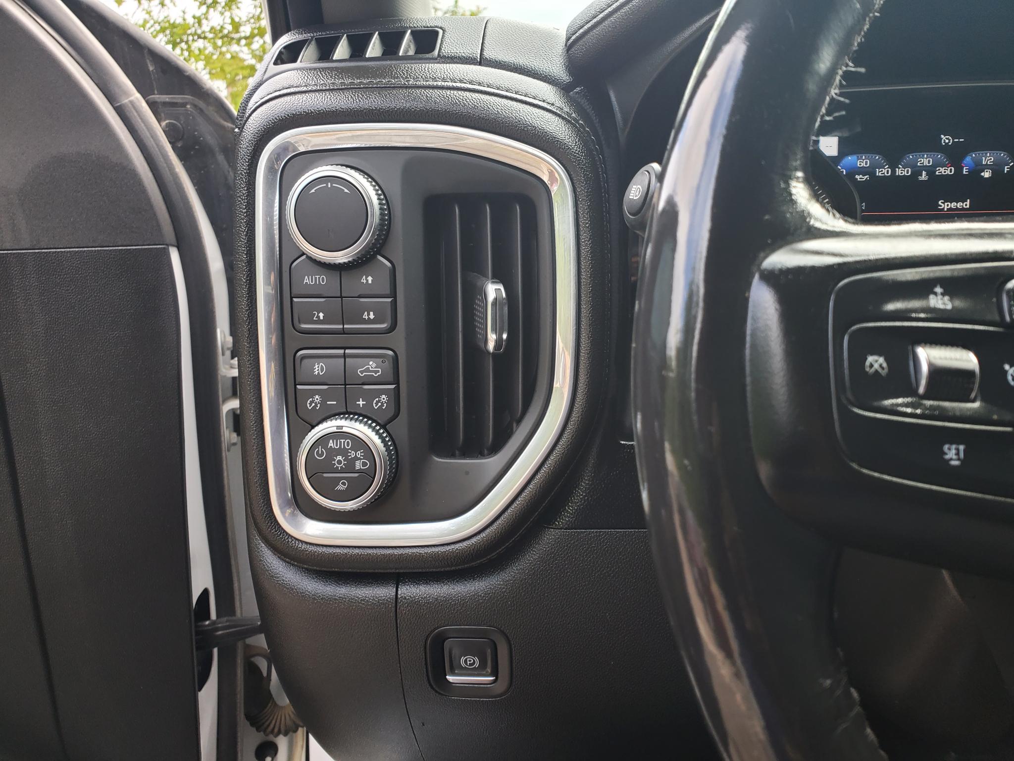 GMC Sierra 1500 4WD Crew Cab 147" Denali 2019