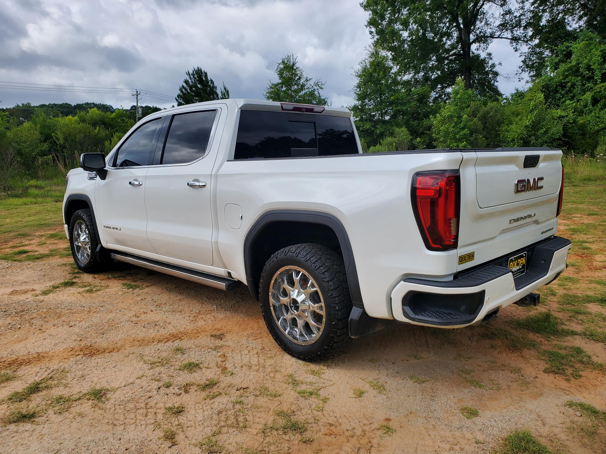 GMC Sierra 1500 4WD Crew Cab 147" Denali 2019