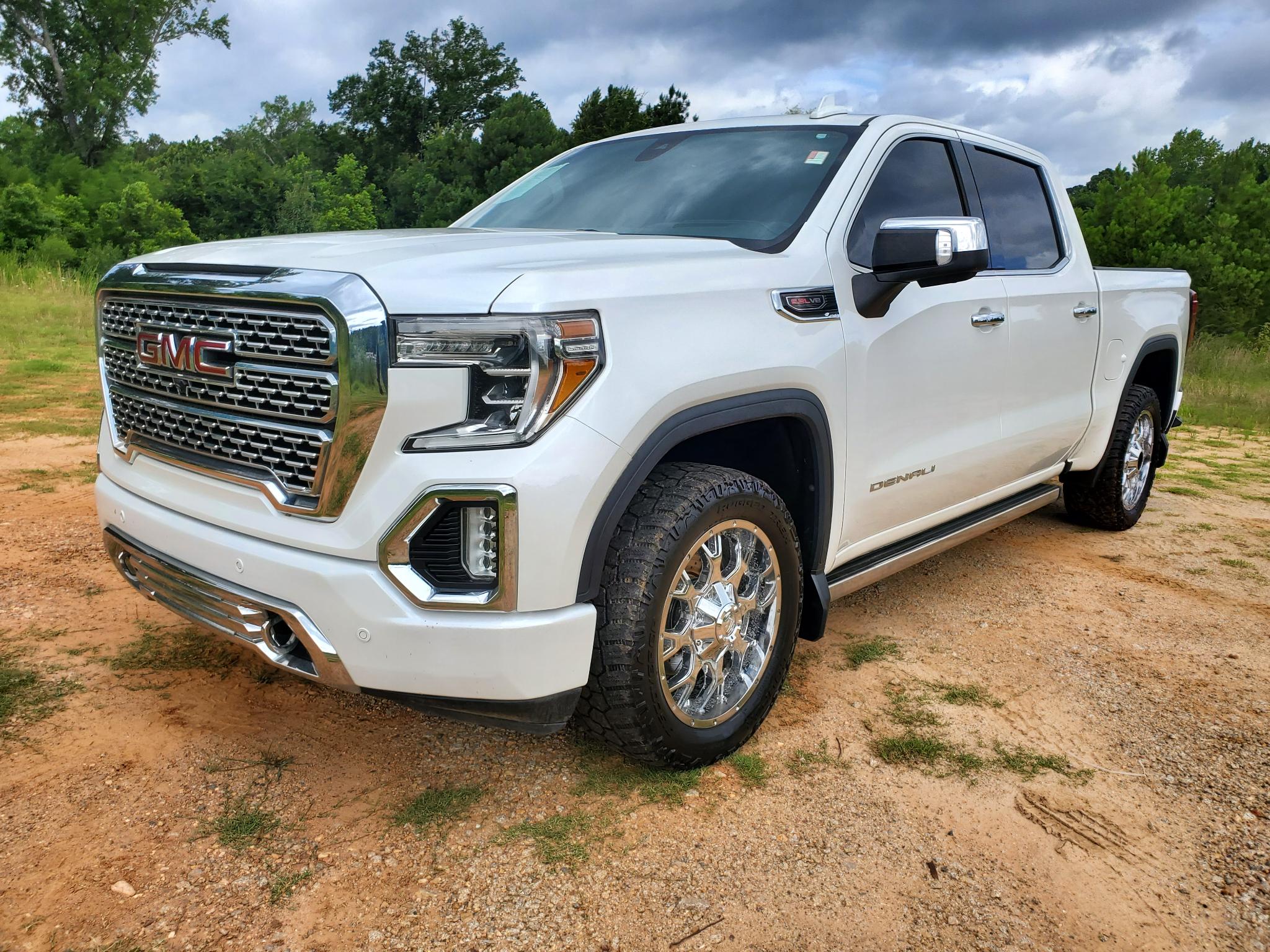 GMC Sierra 1500 4WD Crew Cab 147" Denali 2019