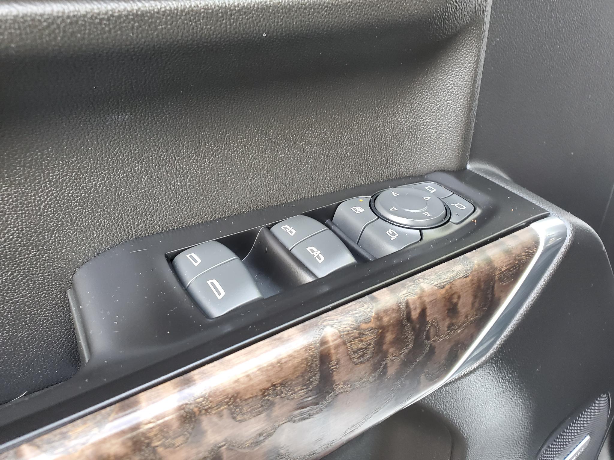 GMC Sierra 1500 4WD Crew Cab 147" Denali 2019
