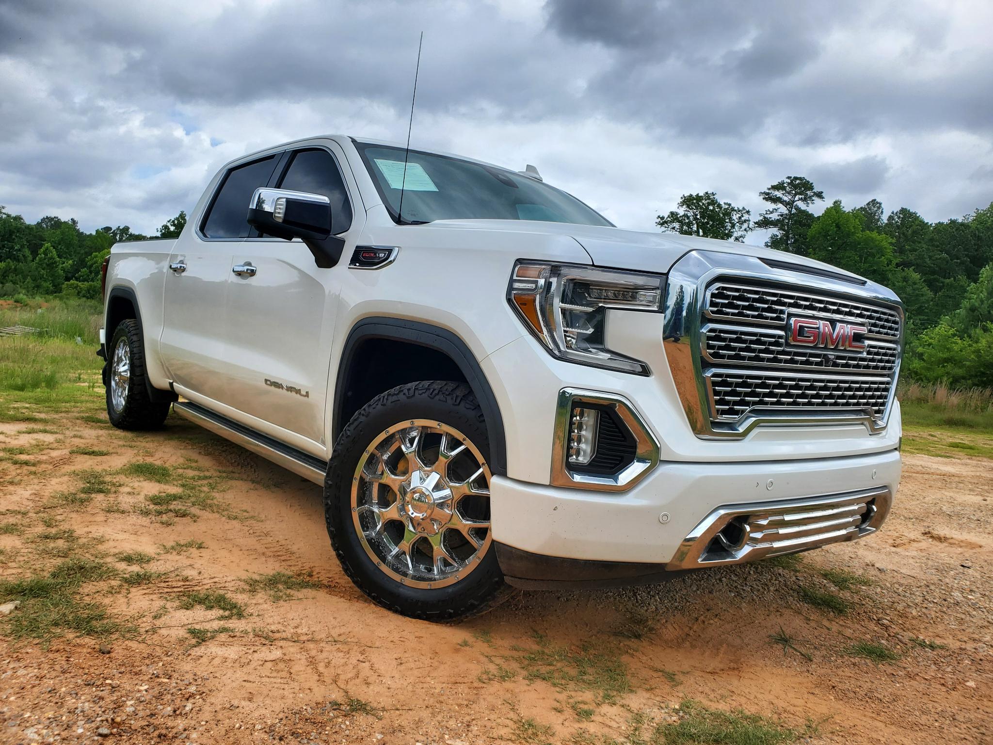 GMC Sierra 1500 4WD Crew Cab 147" Denali 2019