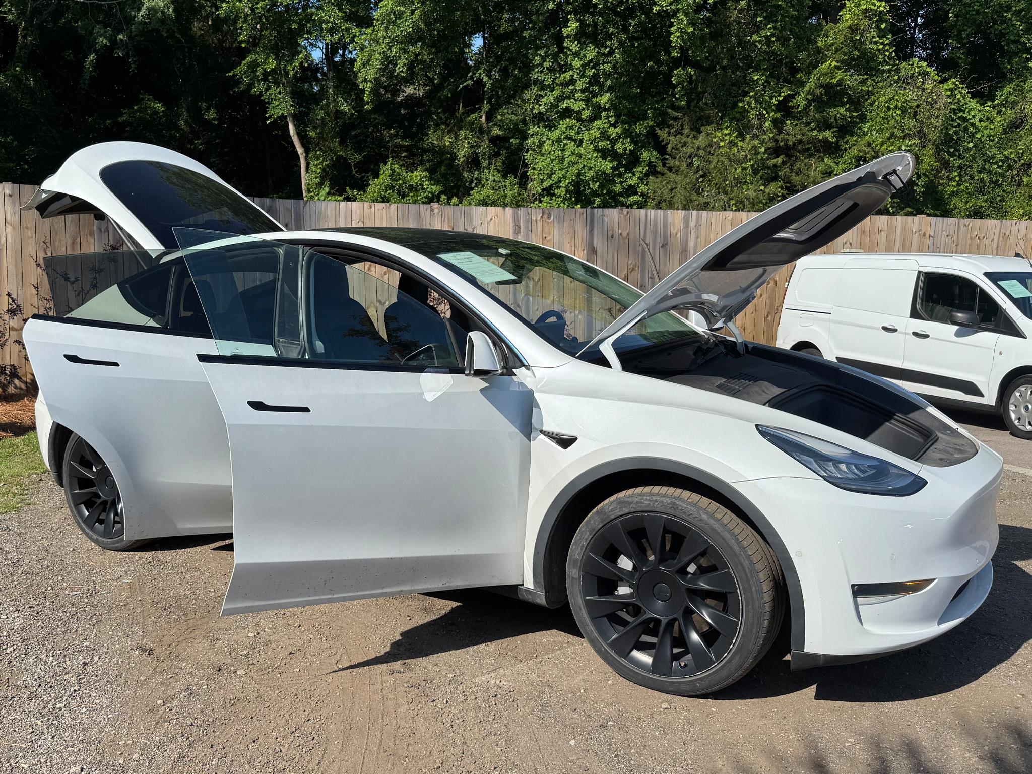 2020 Tesla Model Y Long Range Dual Motor All-Wheel Drive's photo