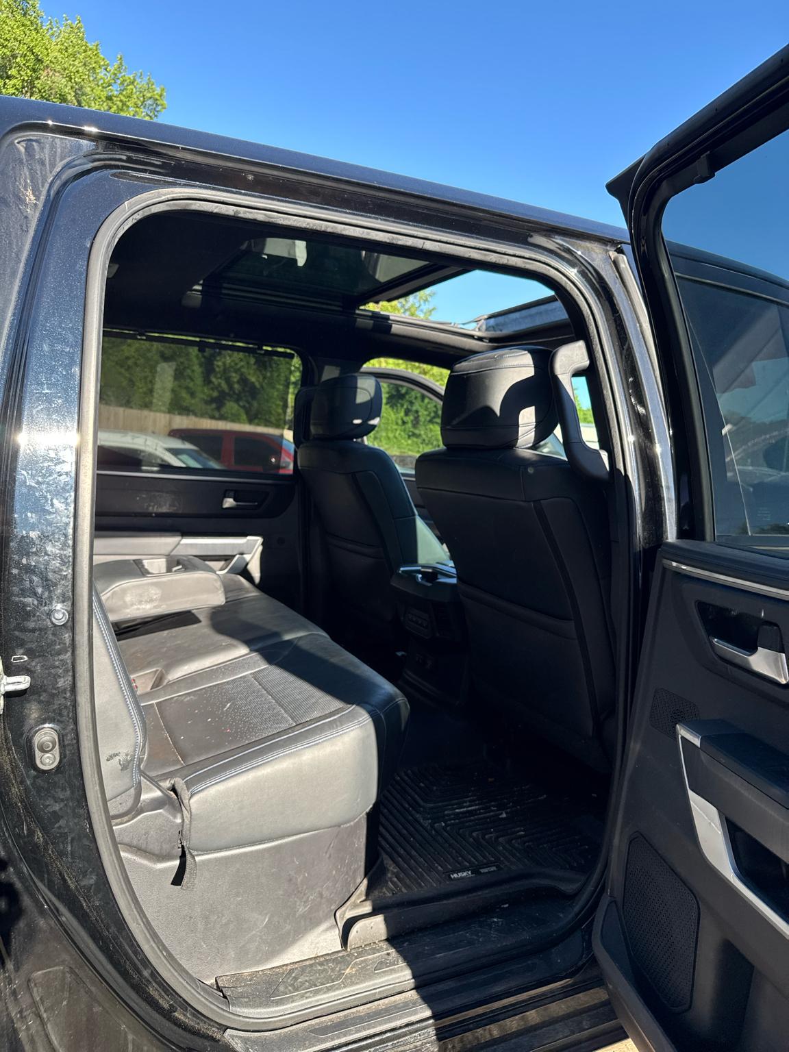Toyota Tundra 4WD Platinum CrewMax 5.5' Bed (Natl) 2022