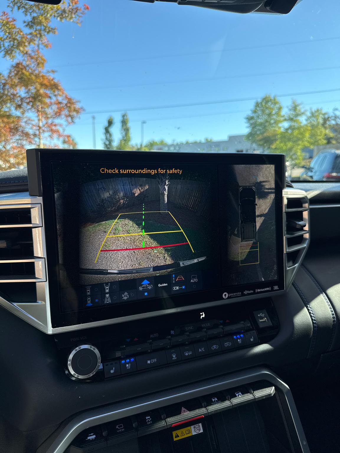 Toyota Tundra 4WD Platinum CrewMax 5.5' Bed (Natl) 2022
