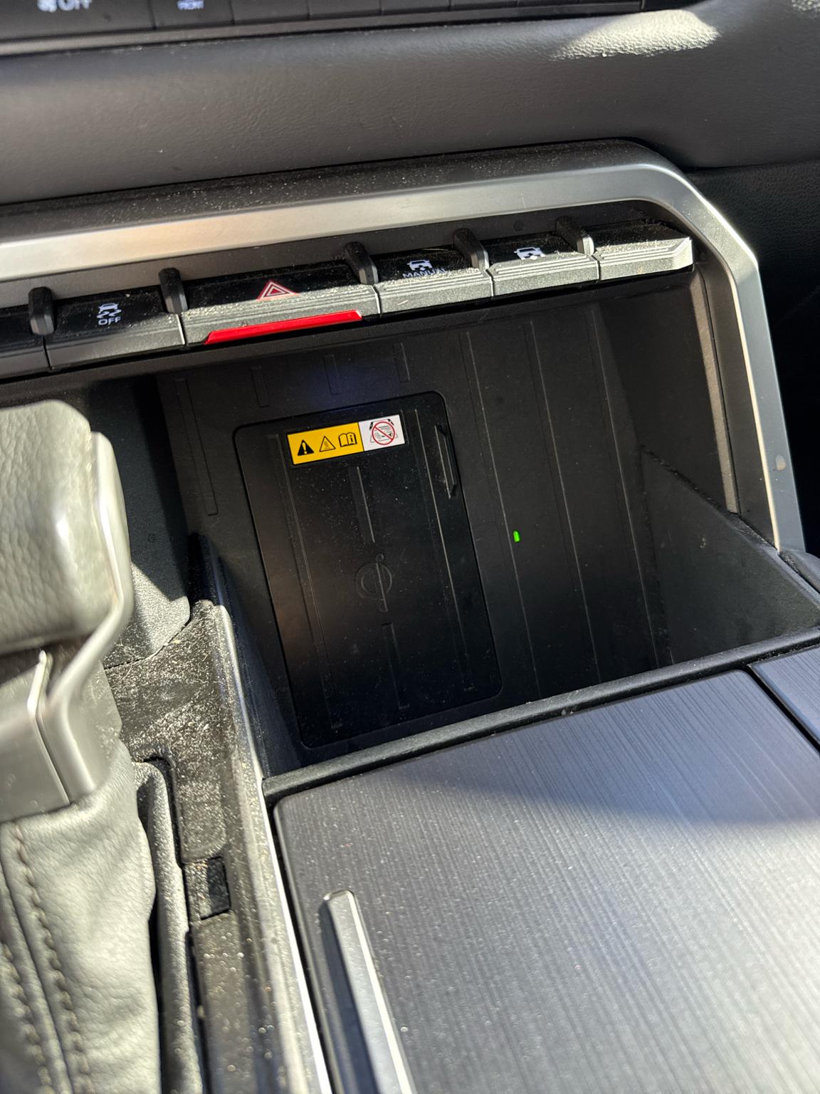 Toyota Tundra 4WD Platinum CrewMax 5.5' Bed (Natl) 2022